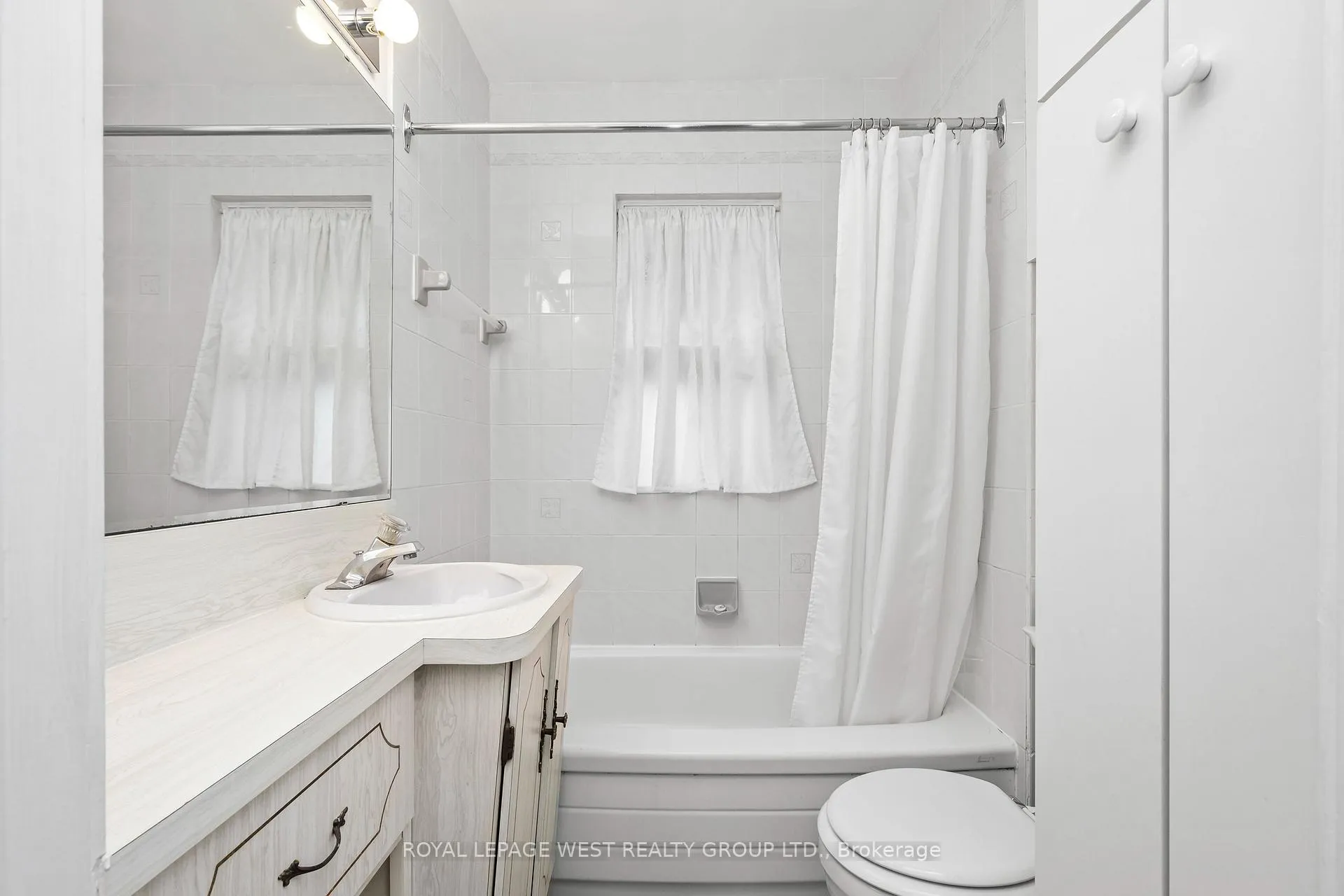Photo 24 of 24 Barker Avenue, Toronto, Danforth Village-East York — HOMEH