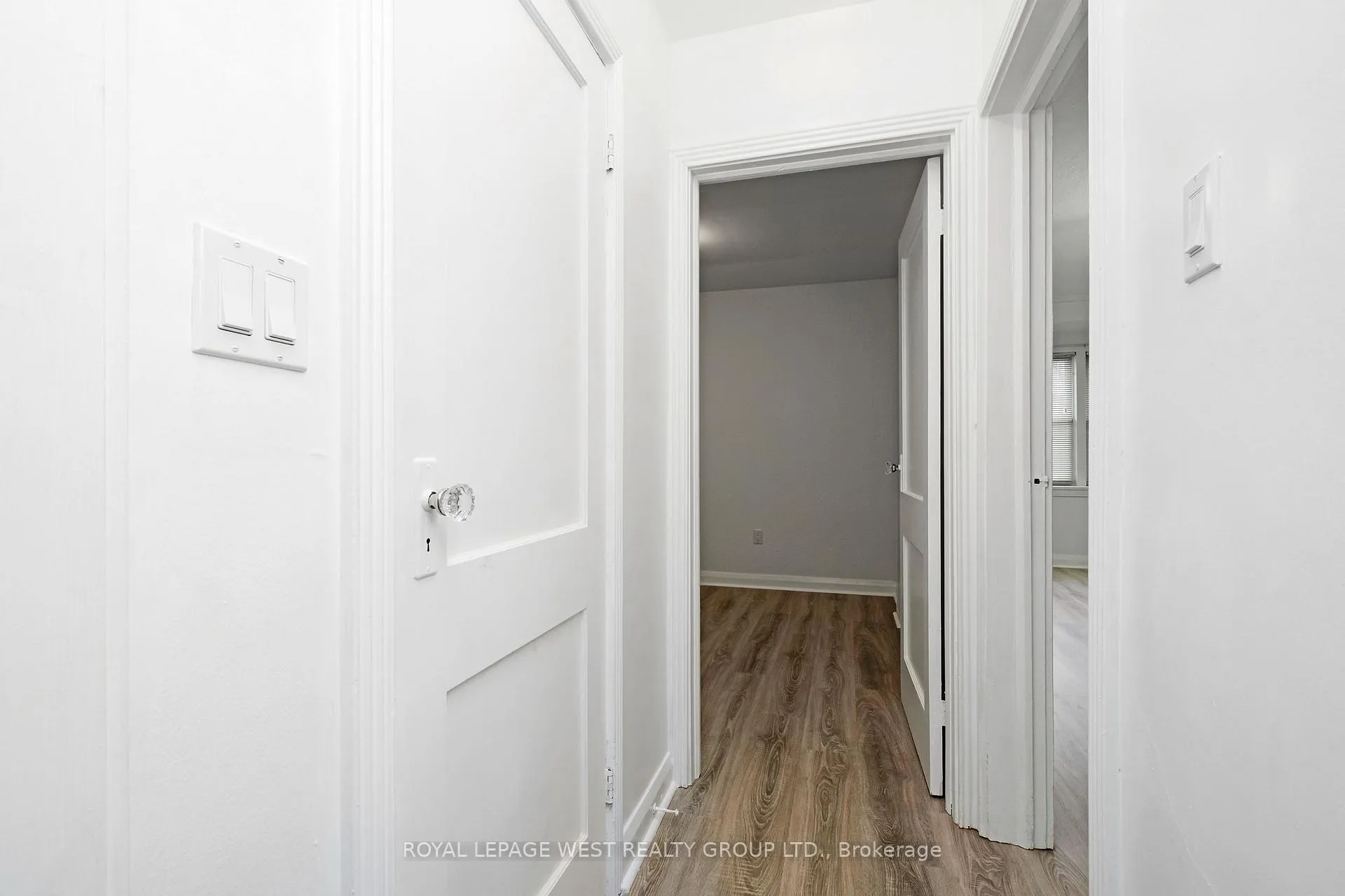 Photo 25 of 24 Barker Avenue, Toronto, Danforth Village-East York — HOMEH