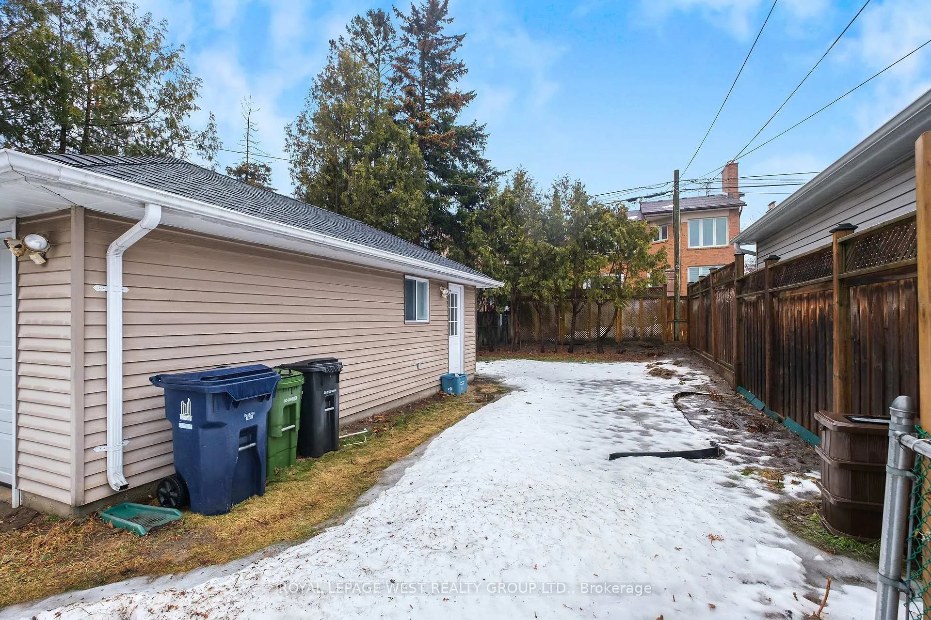Photo 43 of 24 Barker Avenue, Toronto, Danforth Village-East York — HOMEH