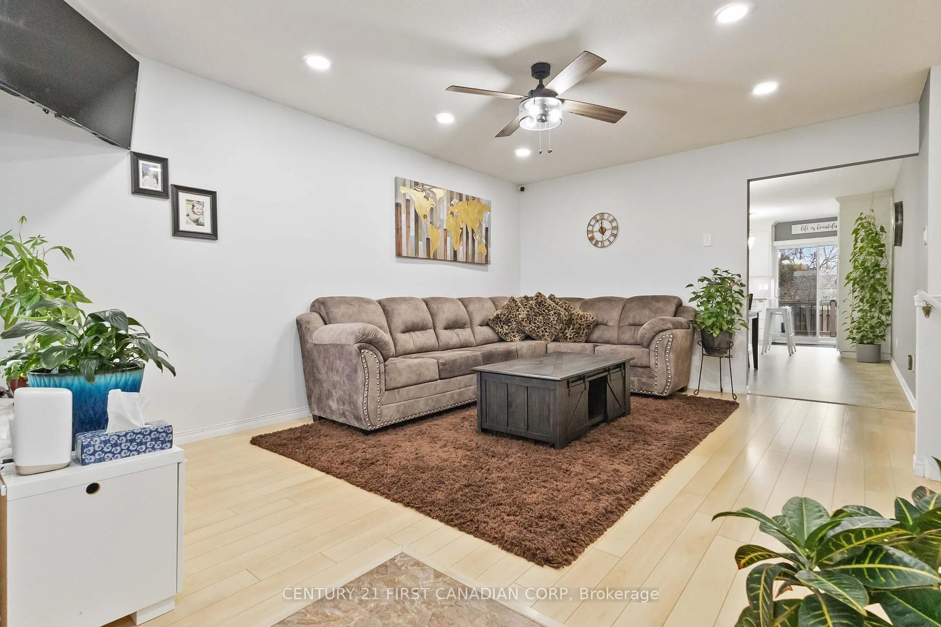 Photo 4 of 7 Juniper Crescent, Strathroy-Caradoc, SE — HOMEH