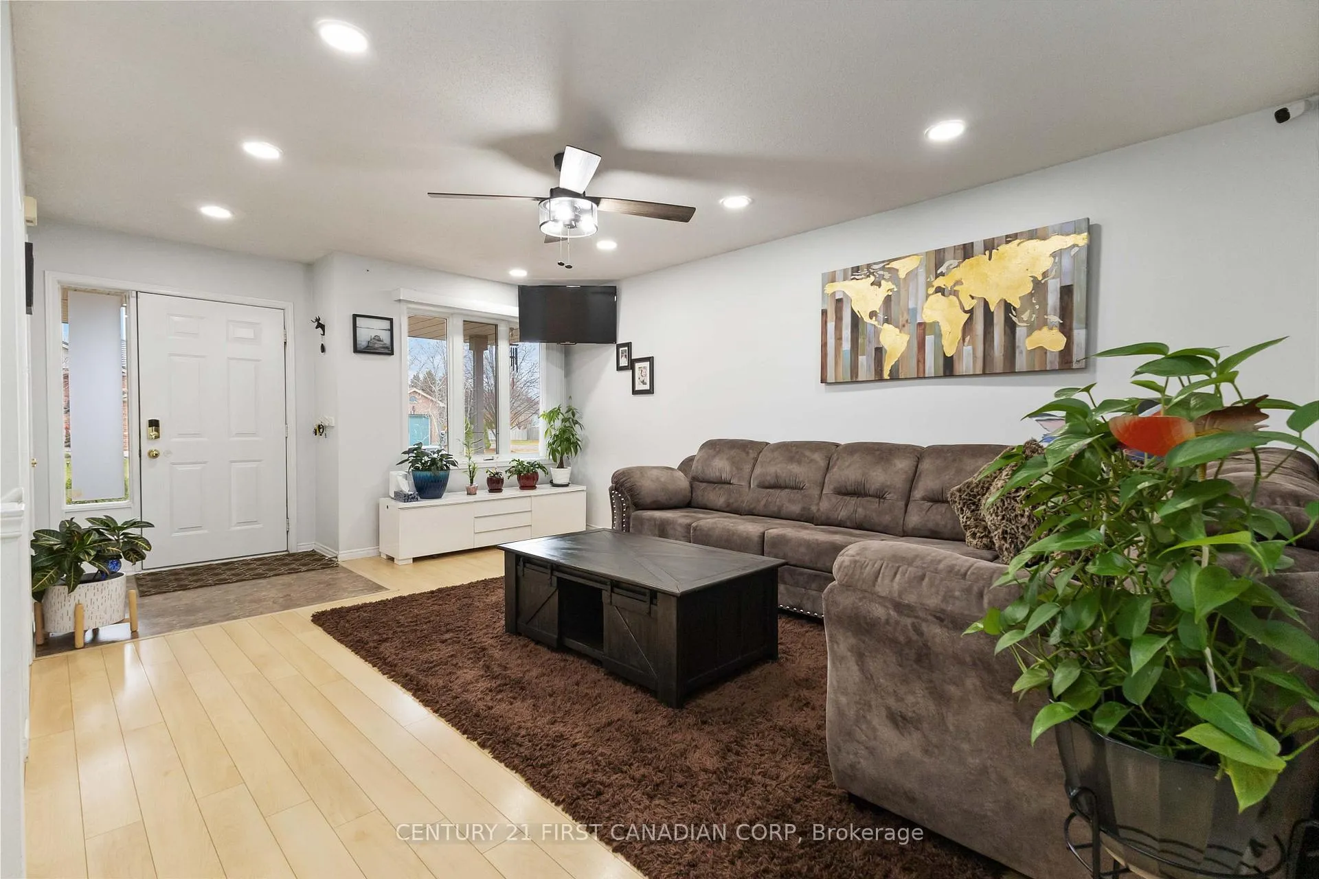 Photo 5 of 7 Juniper Crescent, Strathroy-Caradoc, SE — HOMEH