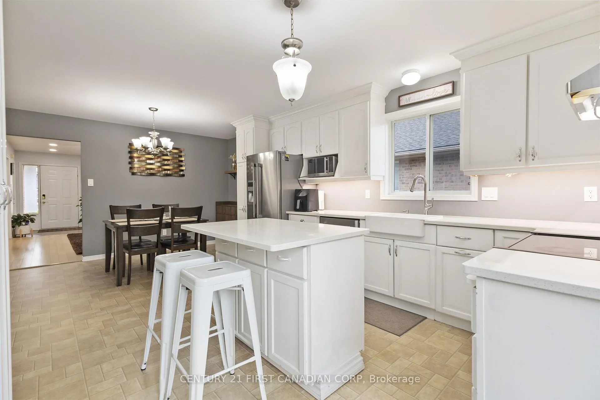 Photo 7 of 7 Juniper Crescent, Strathroy-Caradoc, SE — HOMEH
