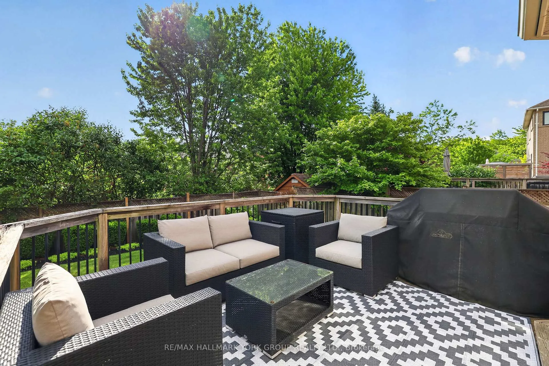 Photo 5 of 260 Willis Drive, Aurora, Aurora Highlands — HOMEH