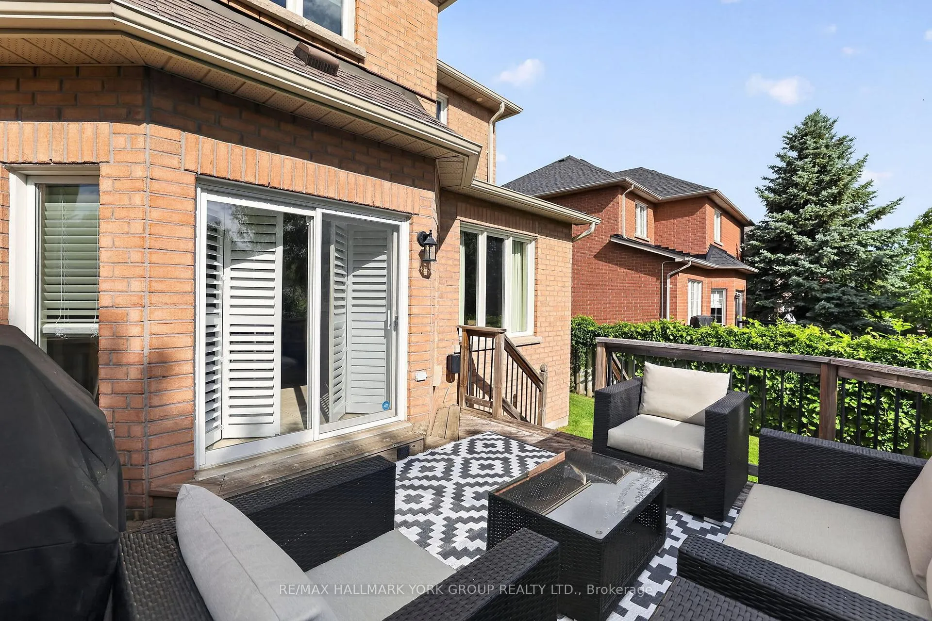Photo 7 of 260 Willis Drive, Aurora, Aurora Highlands — HOMEH