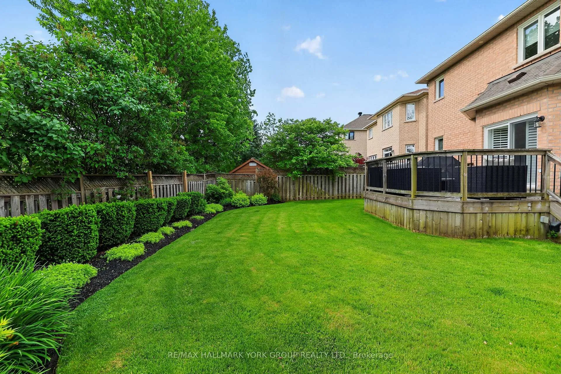 Photo 9 of 260 Willis Drive, Aurora, Aurora Highlands — HOMEH