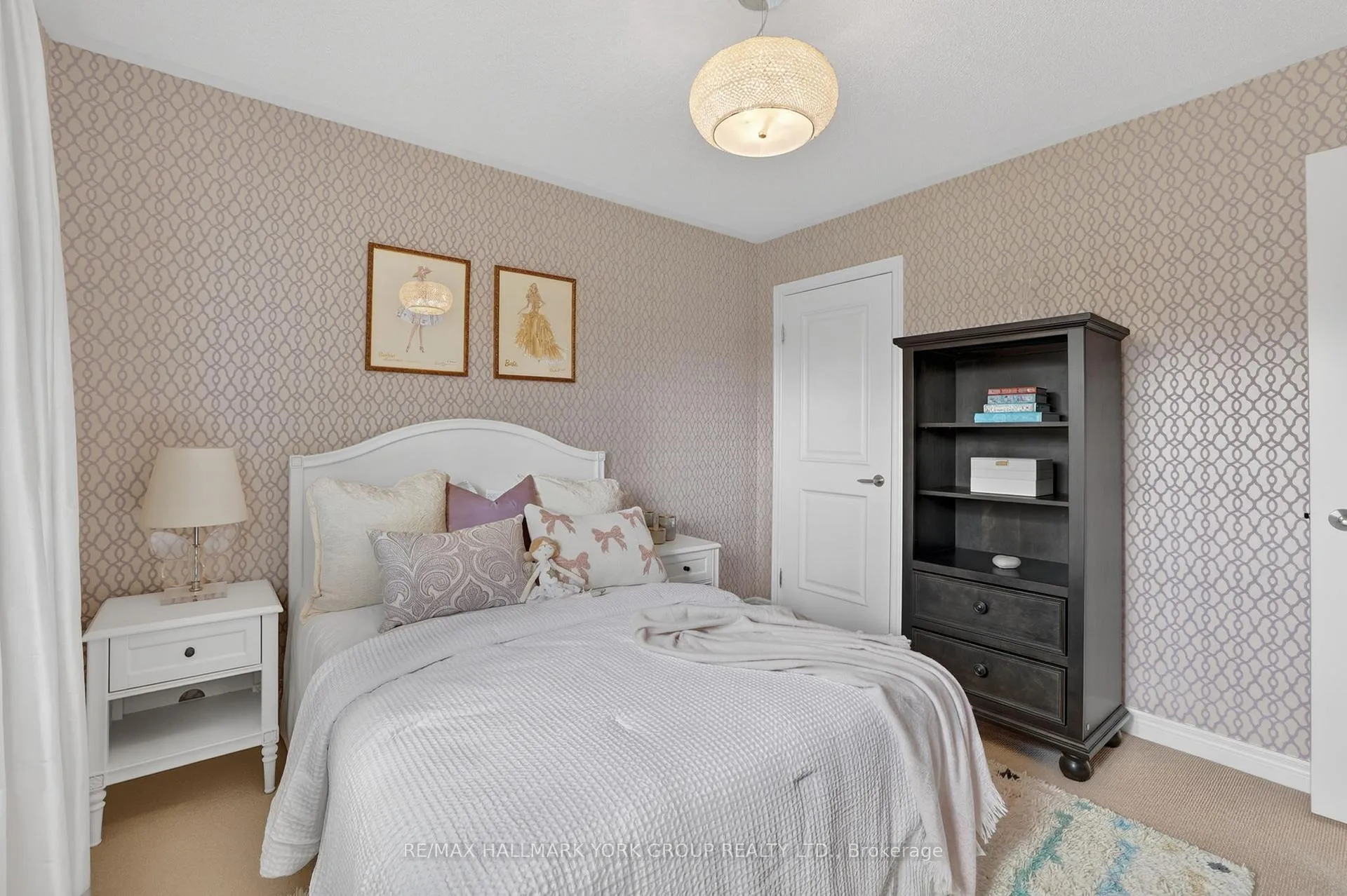 Photo 17 of 260 Willis Drive, Aurora, Aurora Highlands — HOMEH
