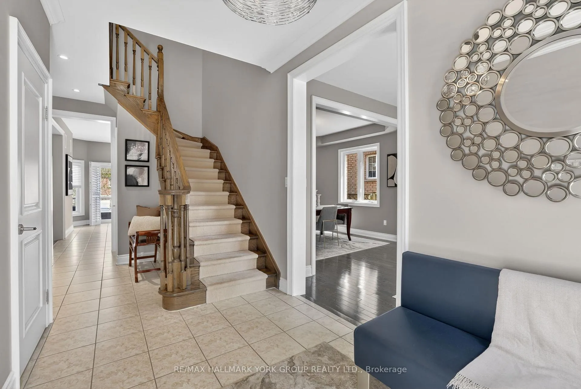 Photo 23 of 260 Willis Drive, Aurora, Aurora Highlands — HOMEH