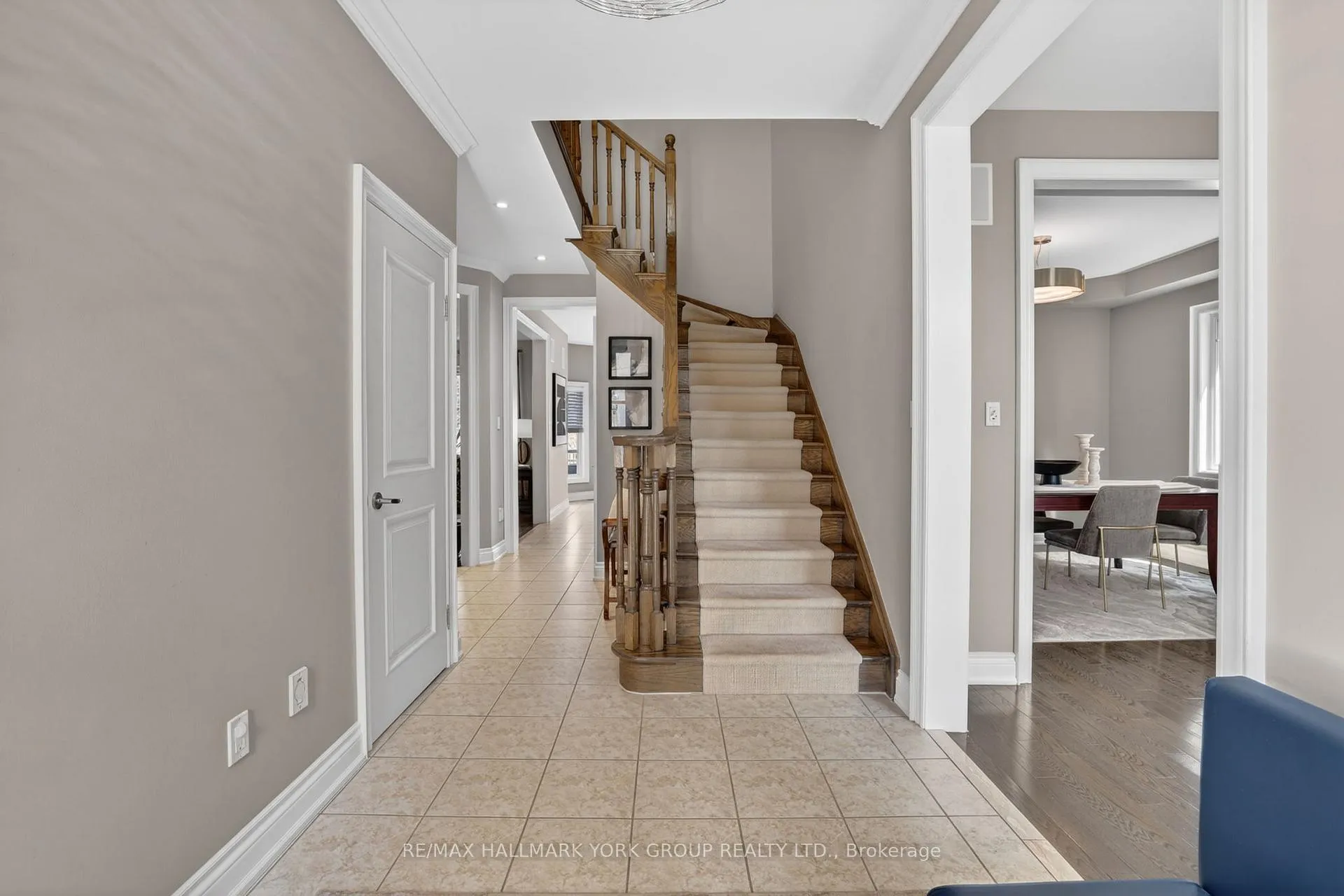 Photo 24 of 260 Willis Drive, Aurora, Aurora Highlands — HOMEH