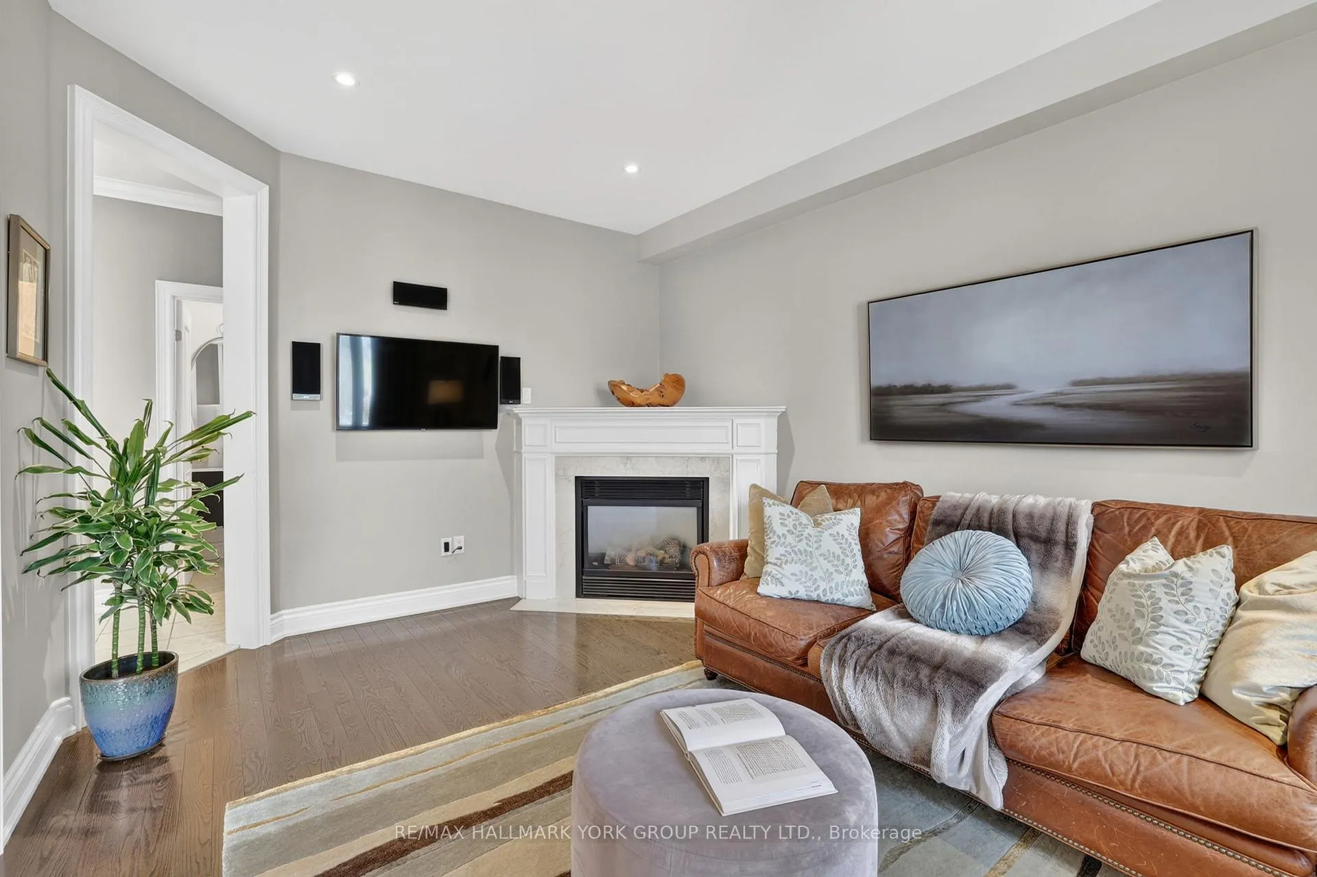Photo 28 of 260 Willis Drive, Aurora, Aurora Highlands — HOMEH