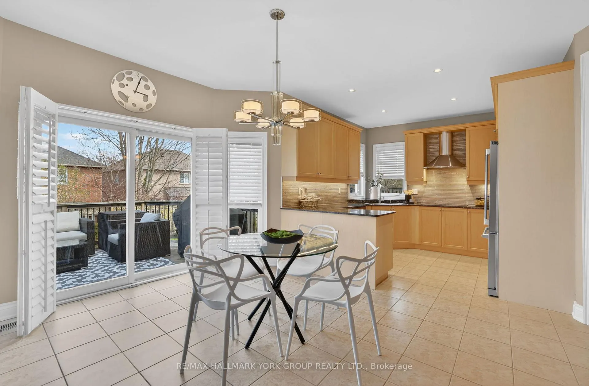 Photo 30 of 260 Willis Drive, Aurora, Aurora Highlands — HOMEH