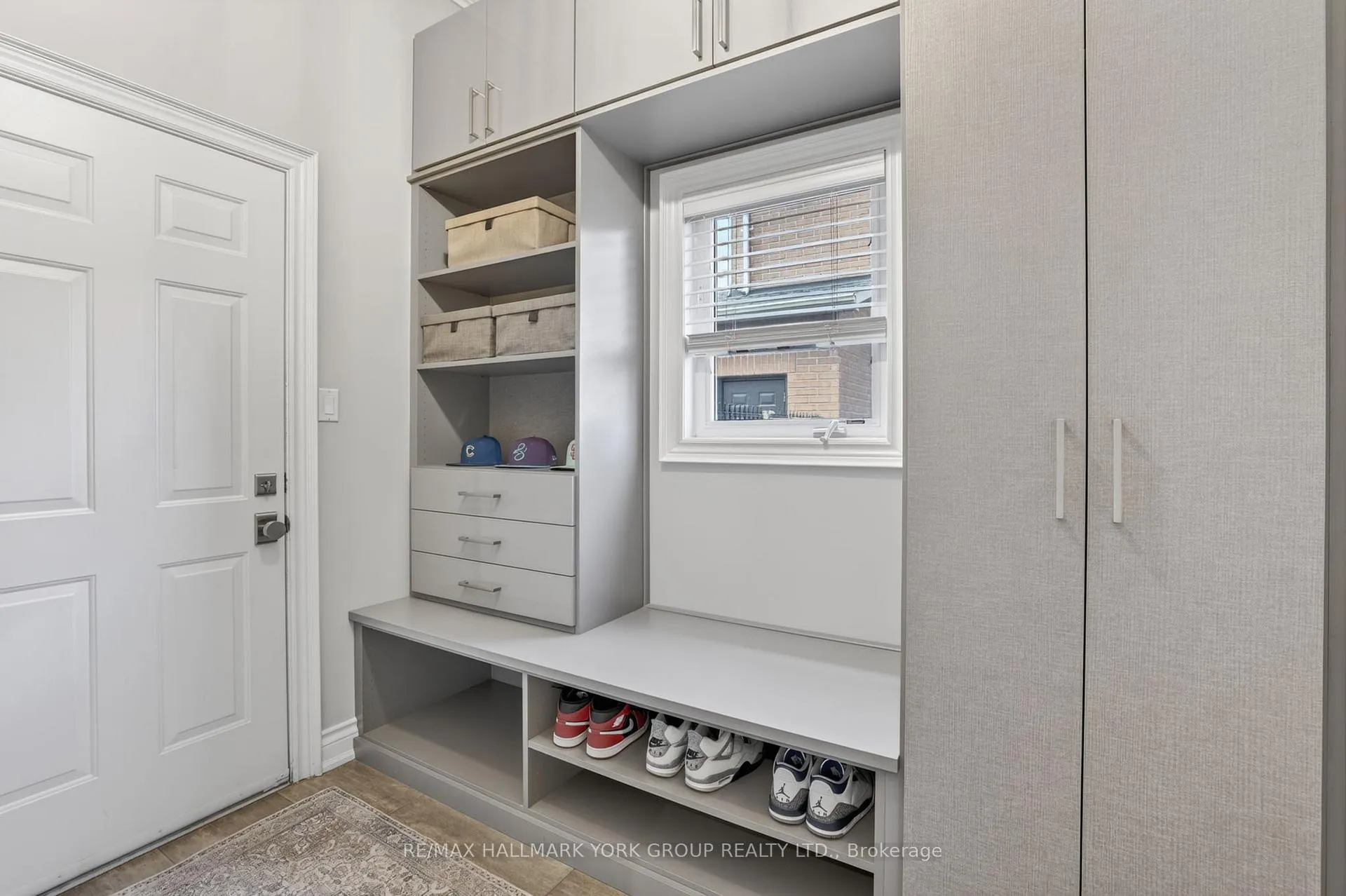 Photo 42 of 260 Willis Drive, Aurora, Aurora Highlands — HOMEH