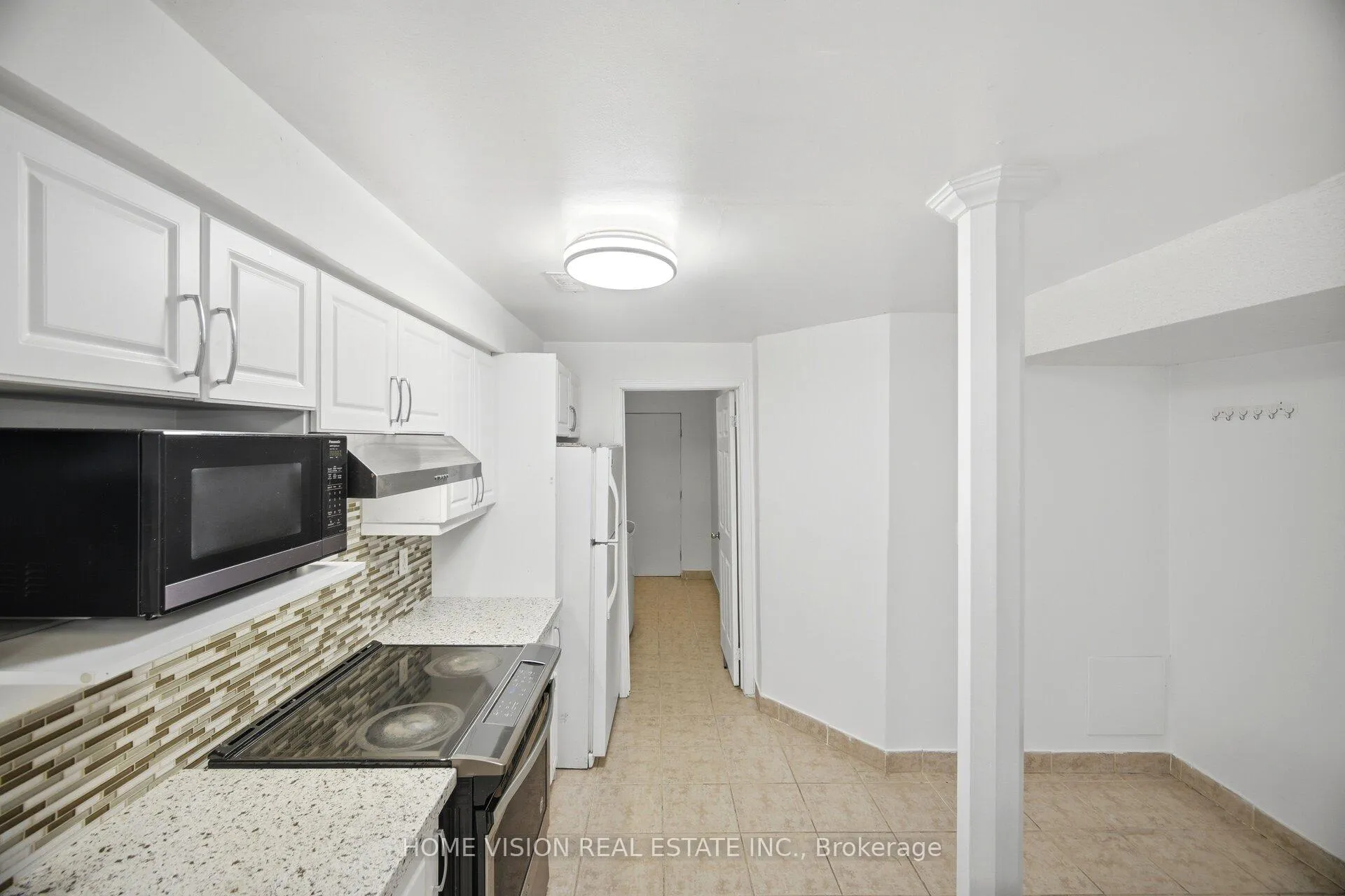 Photo 10 of Unit Bsmt, 31 Wildsky Road, Brampton, Fletcher's Creek South — HOMEH
