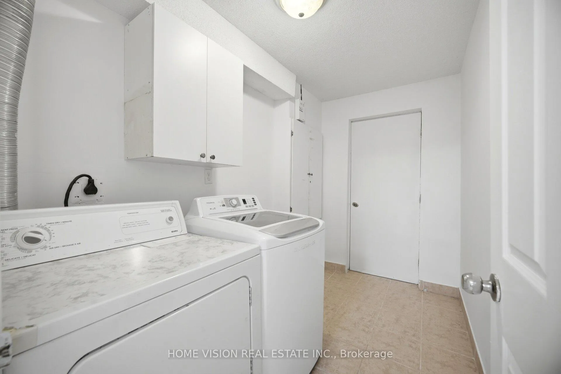 Photo 19 of Unit Bsmt, 31 Wildsky Road, Brampton, Fletcher's Creek South — HOMEH