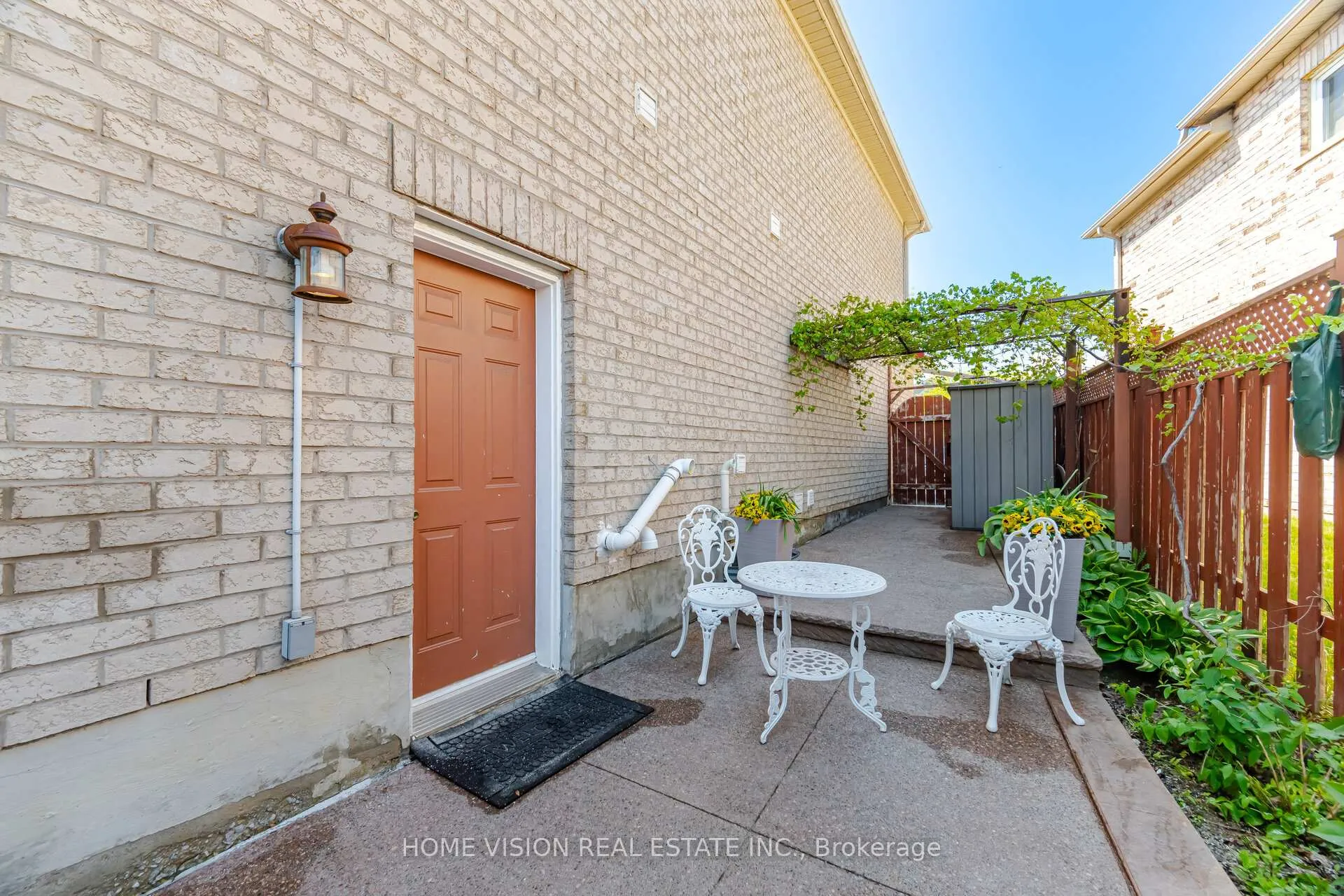 Photo 2 of Unit Bsmt, 31 Wildsky Road, Brampton, Fletcher's Creek South — HOMEH