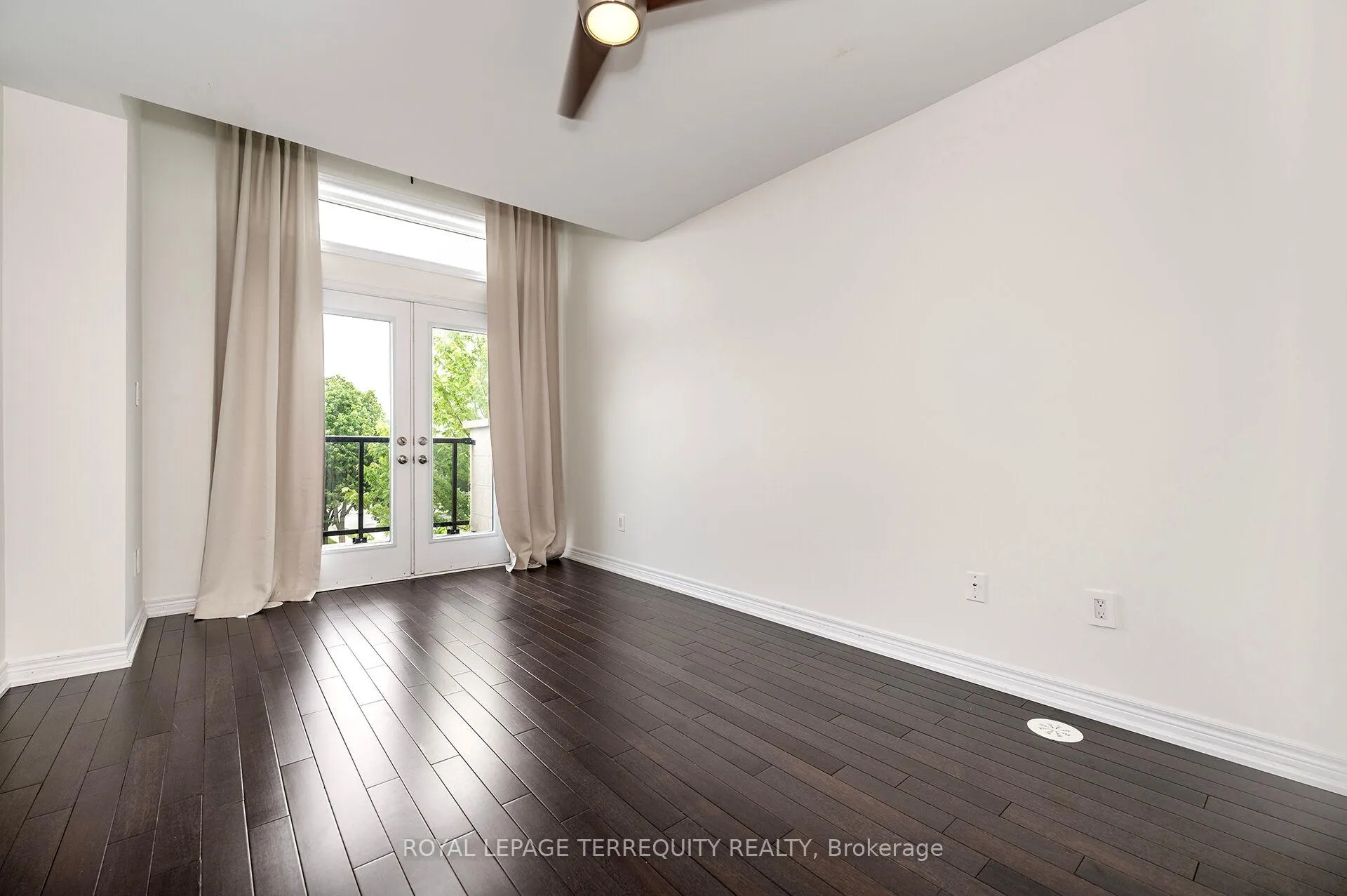 Photo 18 of Unit 3, 125 Kayla Crescent, Vaughan, Maple — HOMEH