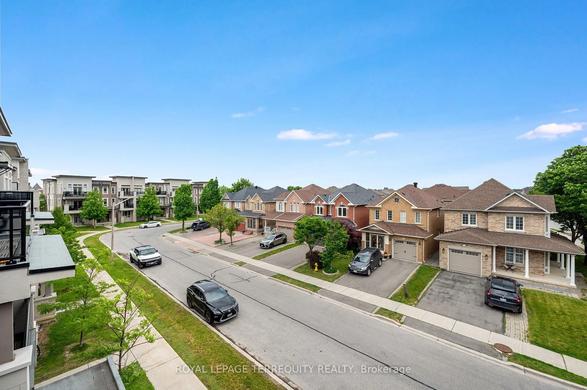 Photo 20 of Unit 3, 125 Kayla Crescent, Vaughan, Maple — HOMEH