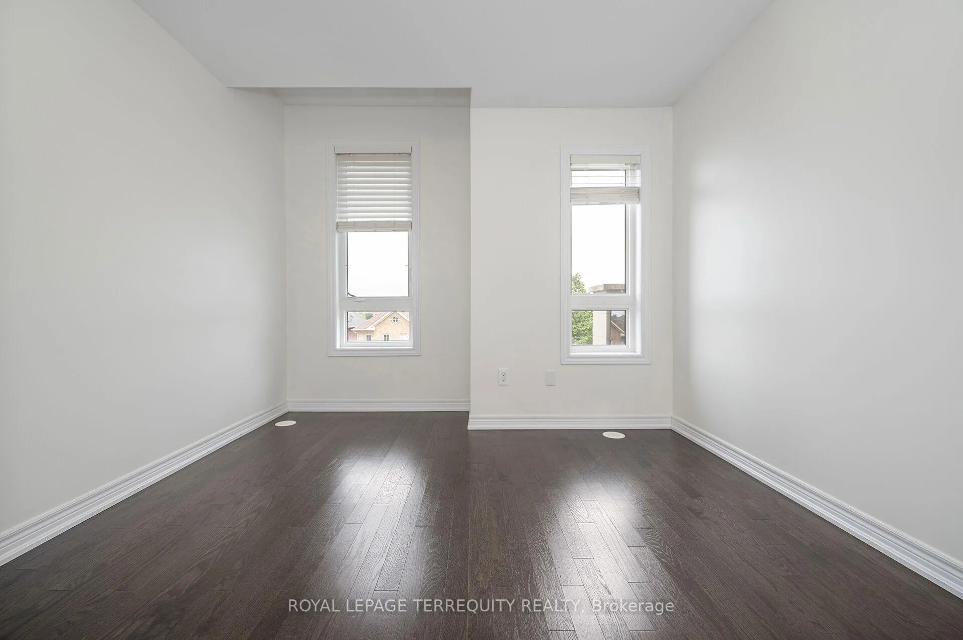 Photo 24 of Unit 3, 125 Kayla Crescent, Vaughan, Maple — HOMEH