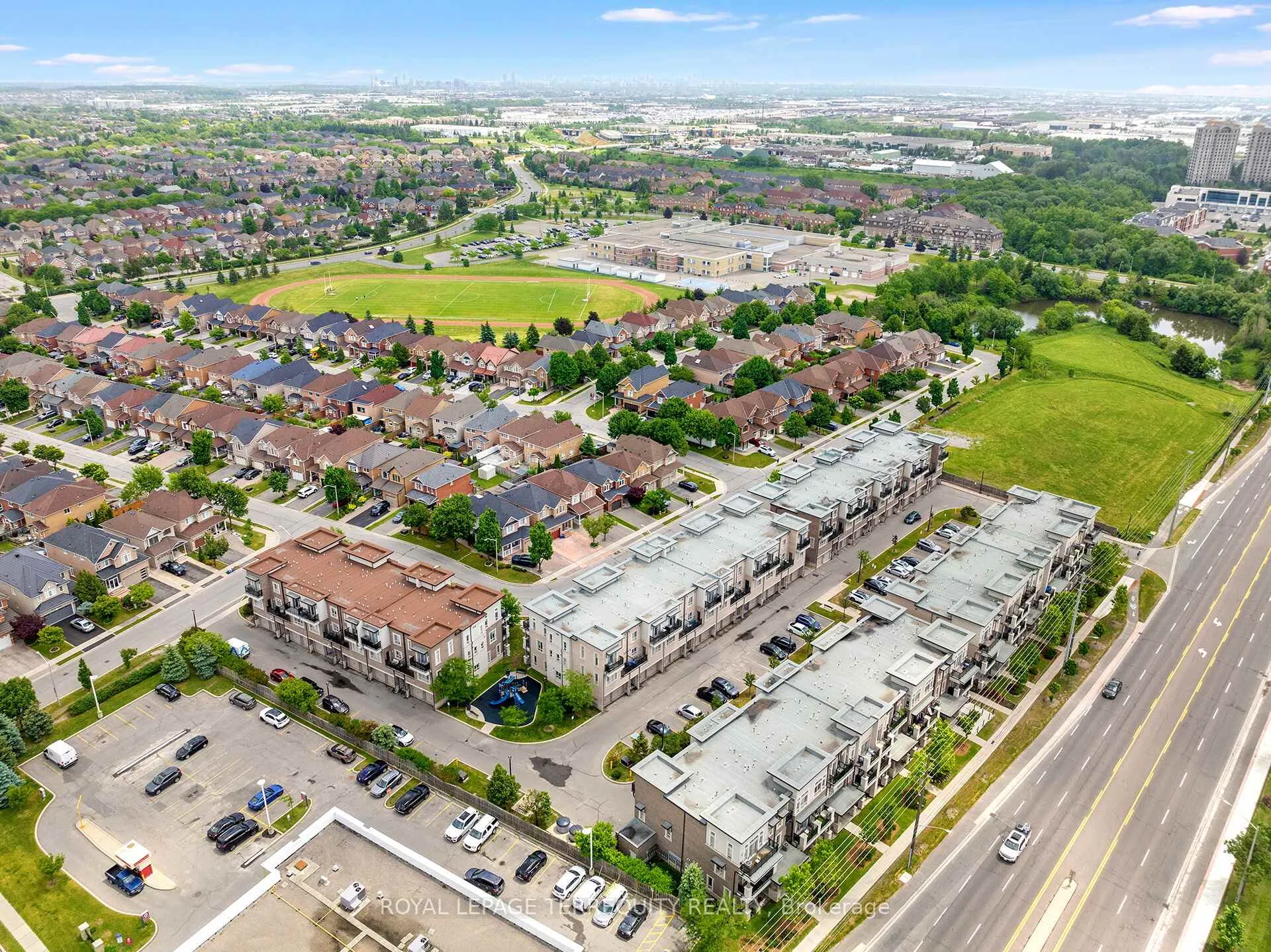 Photo 29 of Unit 3, 125 Kayla Crescent, Vaughan, Maple — HOMEH