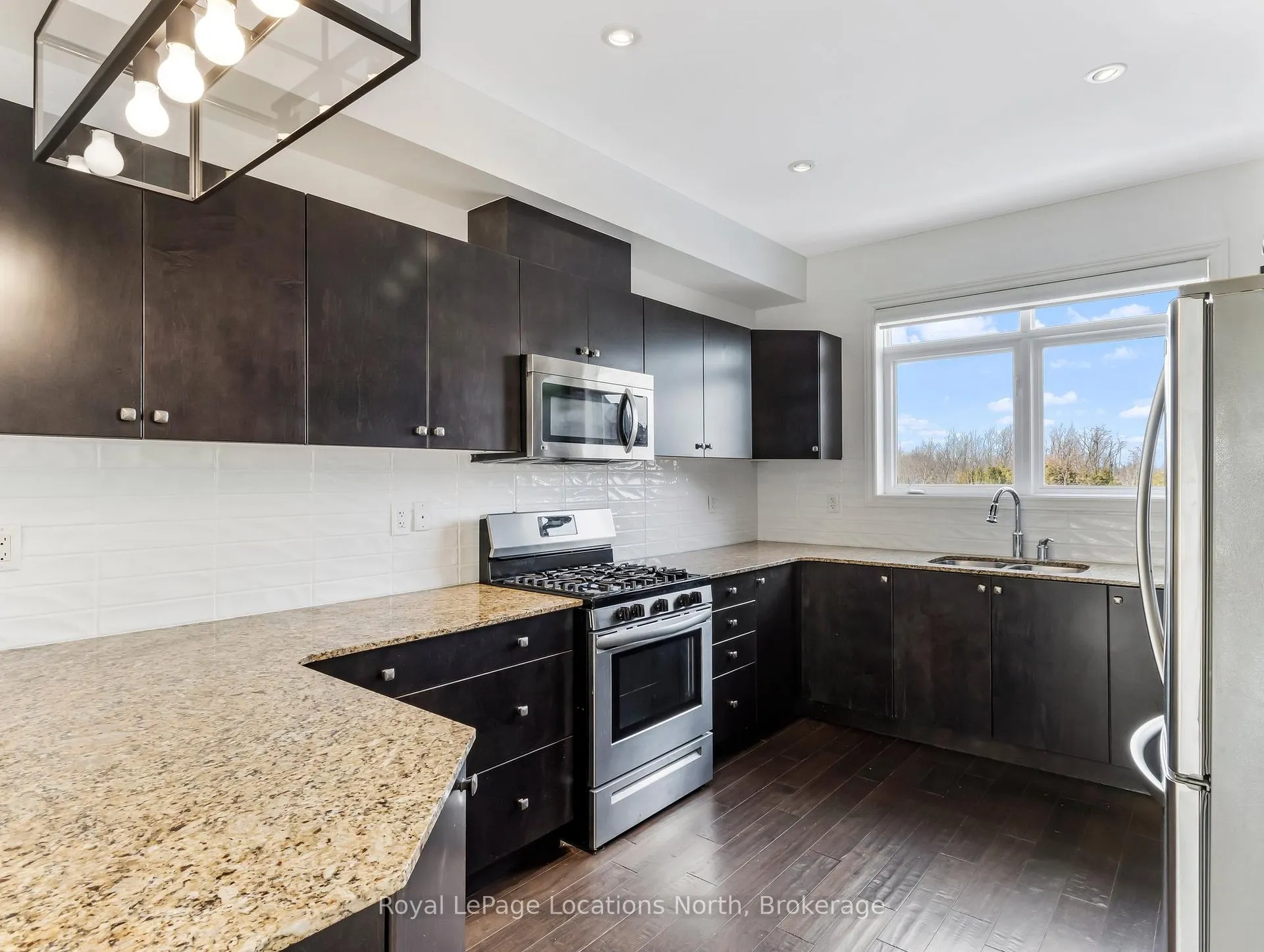 Photo 8 of 50 Joseph Trail, Collingwood — HOMEH