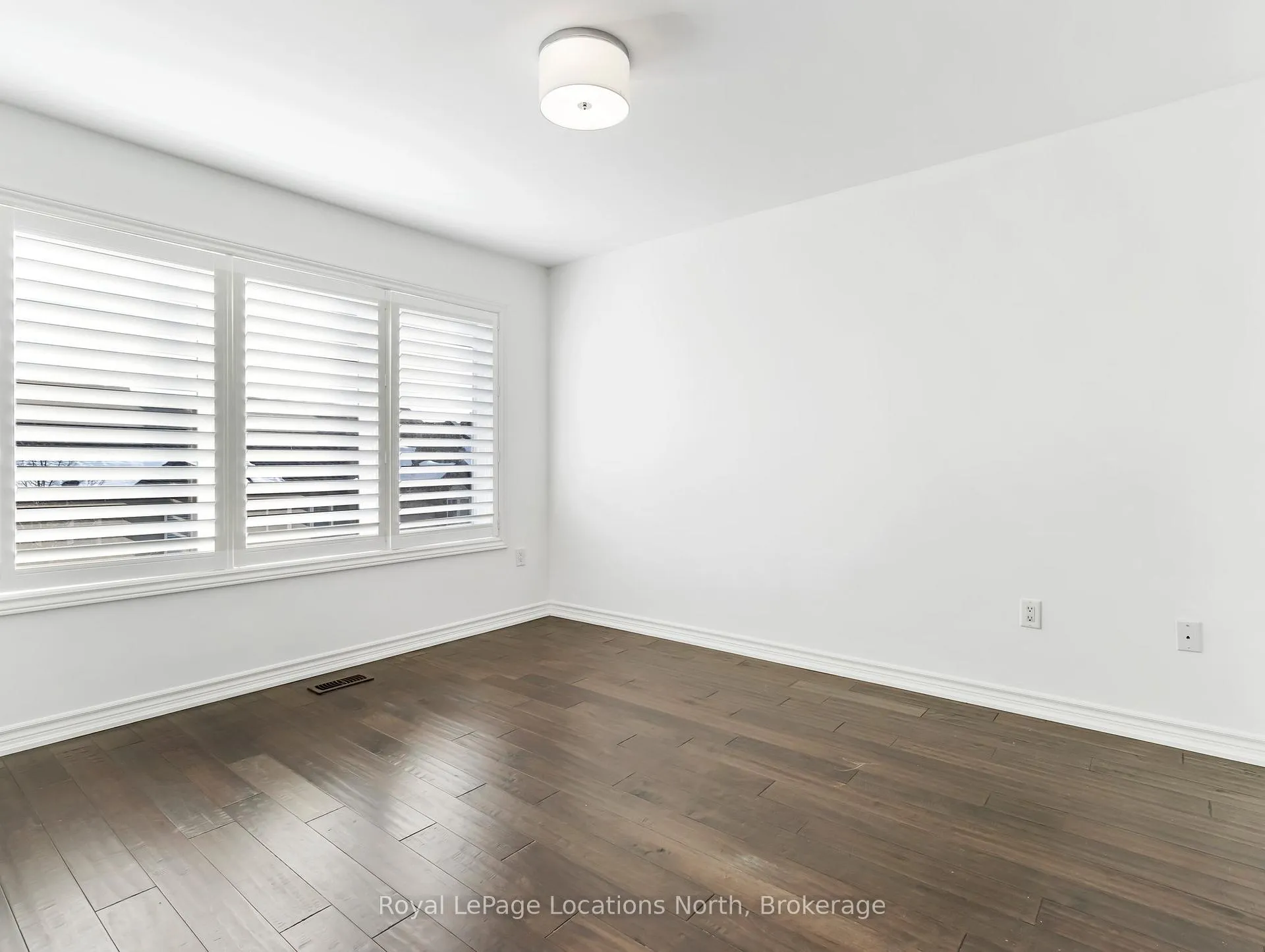 Photo 12 of 50 Joseph Trail, Collingwood — HOMEH
