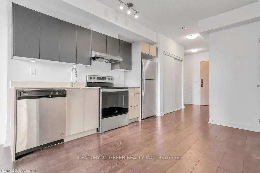 Photo 6 of Unit B501, 3200 Dakota Common, Burlington, Alton — HOMEH