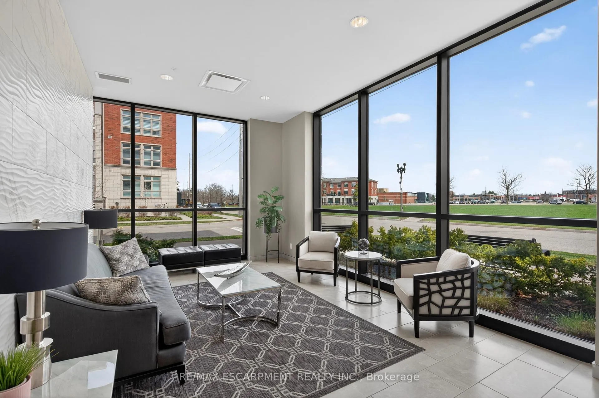 Photo 5 of Unit 202, 175 Commonwealth Street, Kitchener, Larentian West — HOMEH