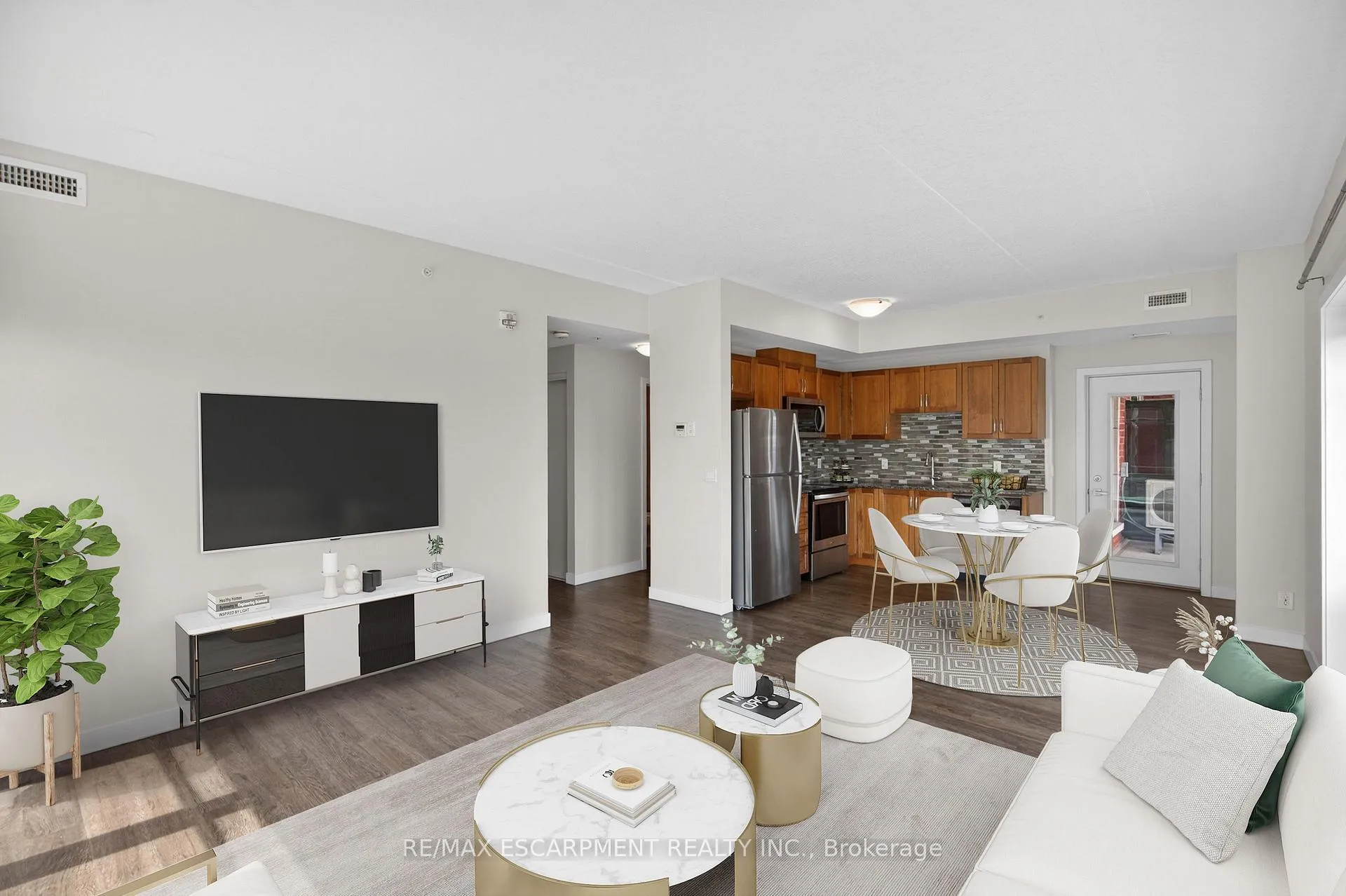 Photo 10 of Unit 202, 175 Commonwealth Street, Kitchener, Larentian West — HOMEH