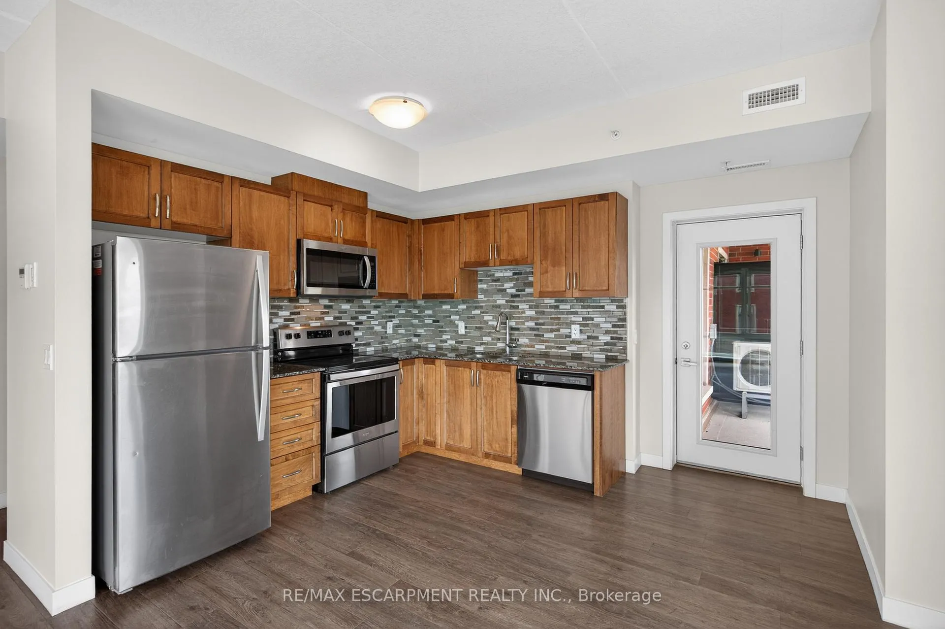 Photo 11 of Unit 202, 175 Commonwealth Street, Kitchener, Larentian West — HOMEH