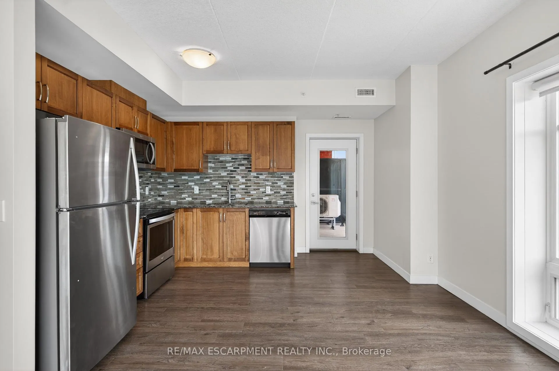 Photo 12 of Unit 202, 175 Commonwealth Street, Kitchener, Larentian West — HOMEH