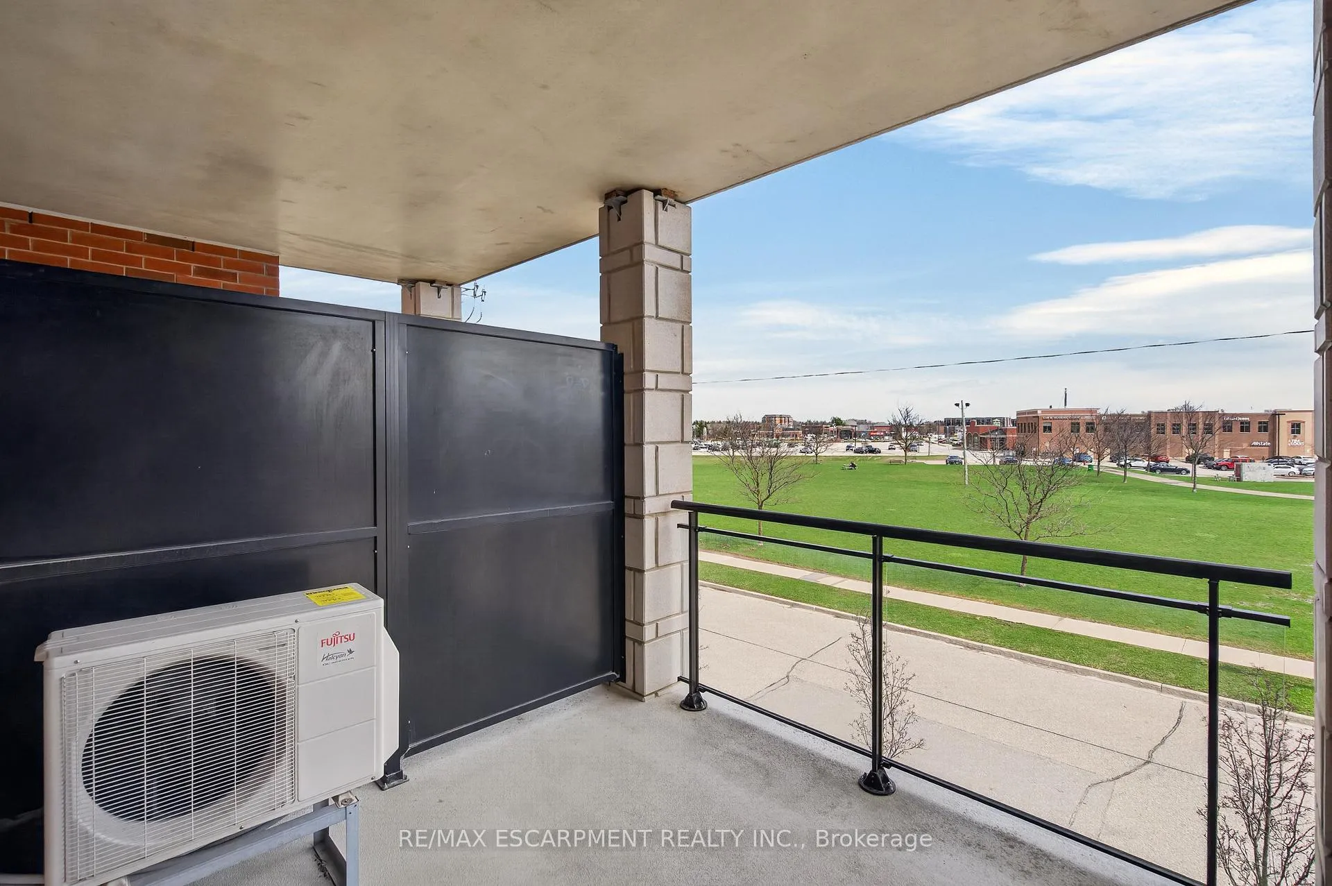 Photo 13 of Unit 202, 175 Commonwealth Street, Kitchener, Larentian West — HOMEH