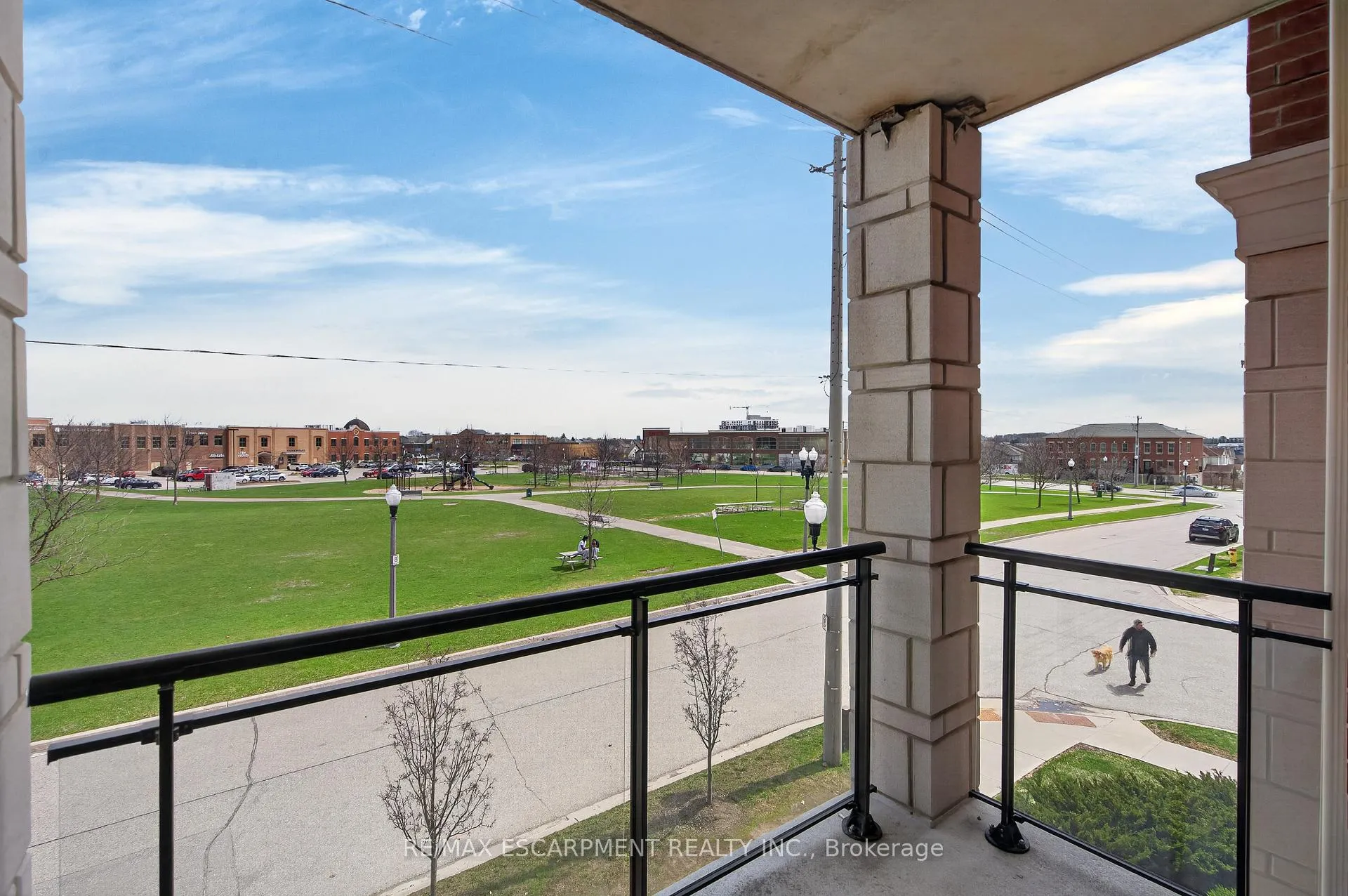 Photo 14 of Unit 202, 175 Commonwealth Street, Kitchener, Larentian West — HOMEH