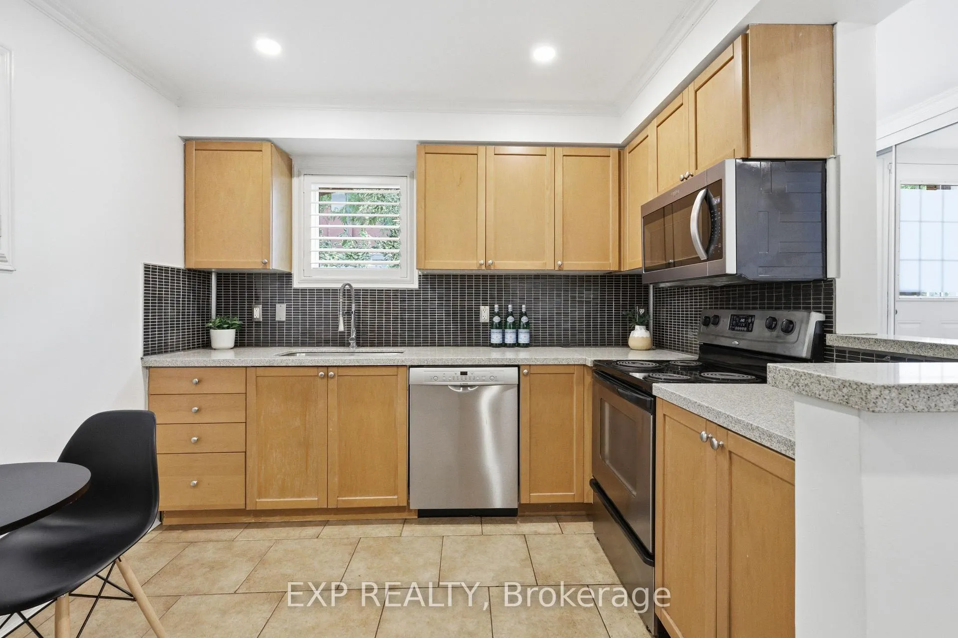 Photo 5 of Unit 29, 31 Foundry Avenue, Toronto, Dovercourt-Wallace Emerson-Junction — HOMEH