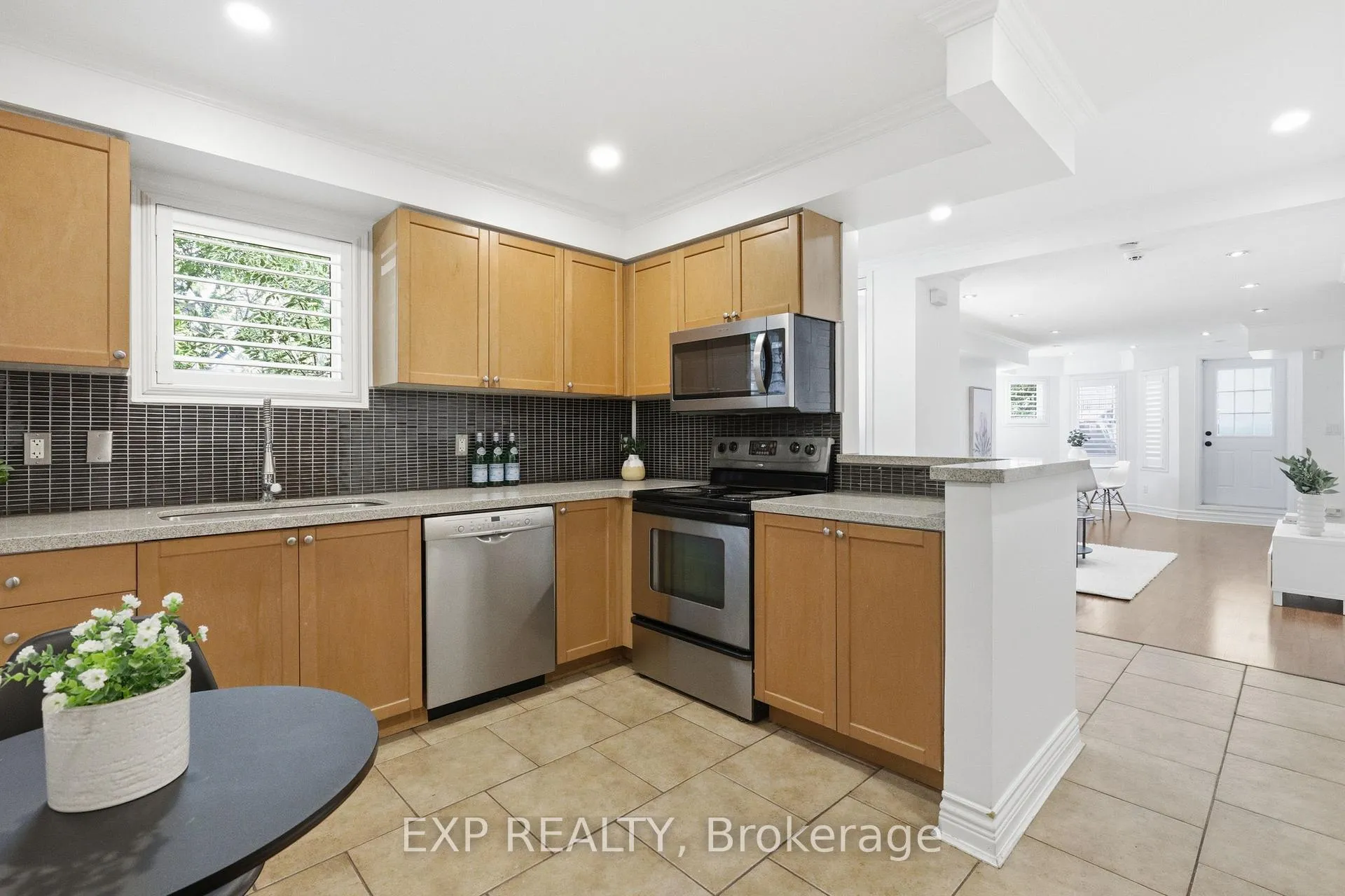 Photo 6 of Unit 29, 31 Foundry Avenue, Toronto, Dovercourt-Wallace Emerson-Junction — HOMEH