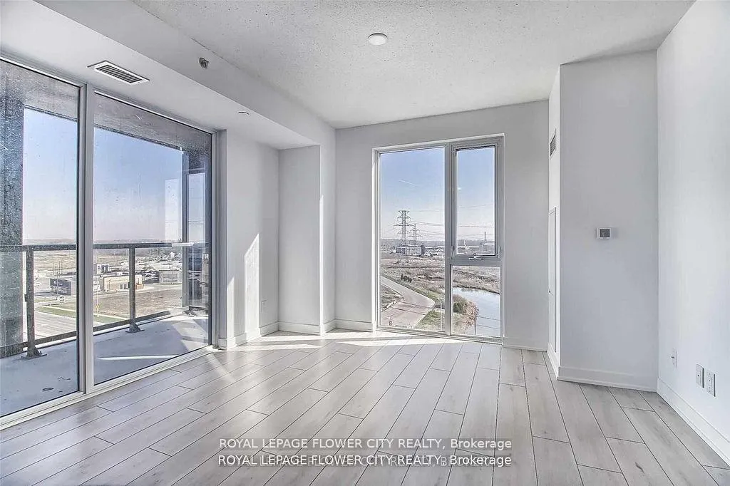 Photo 7 of Unit B804, 3200 Dakota Common, Burlington, Alton — HOMEH