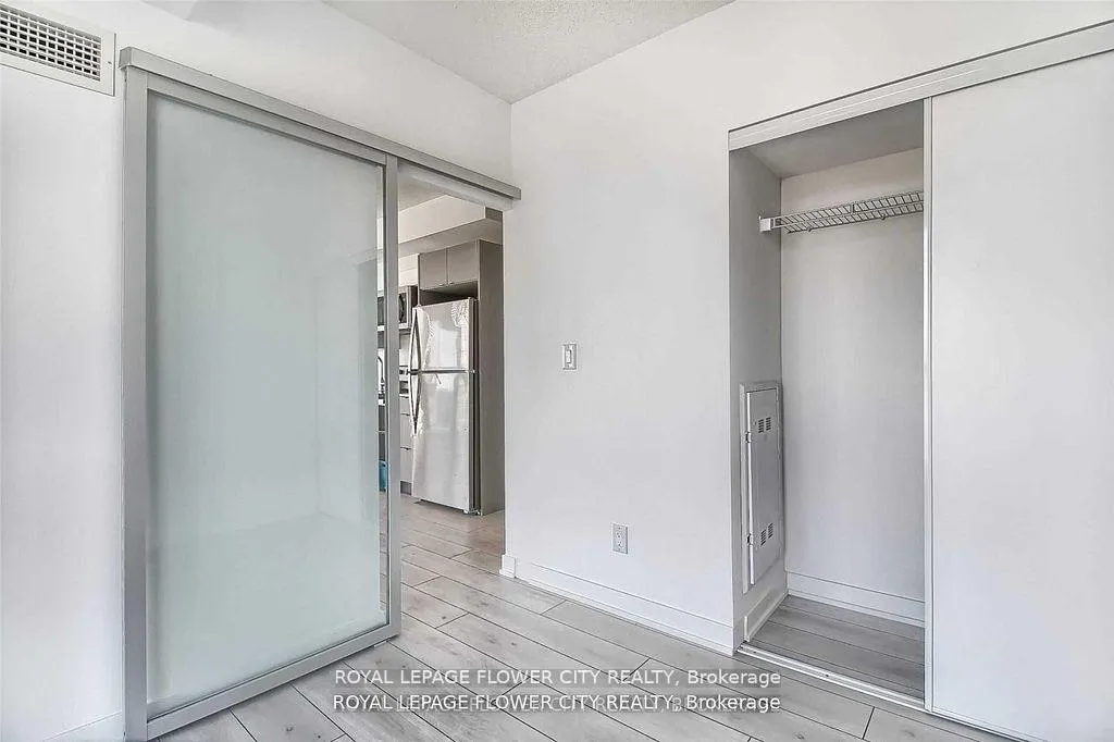 Photo 10 of Unit B804, 3200 Dakota Common, Burlington, Alton — HOMEH