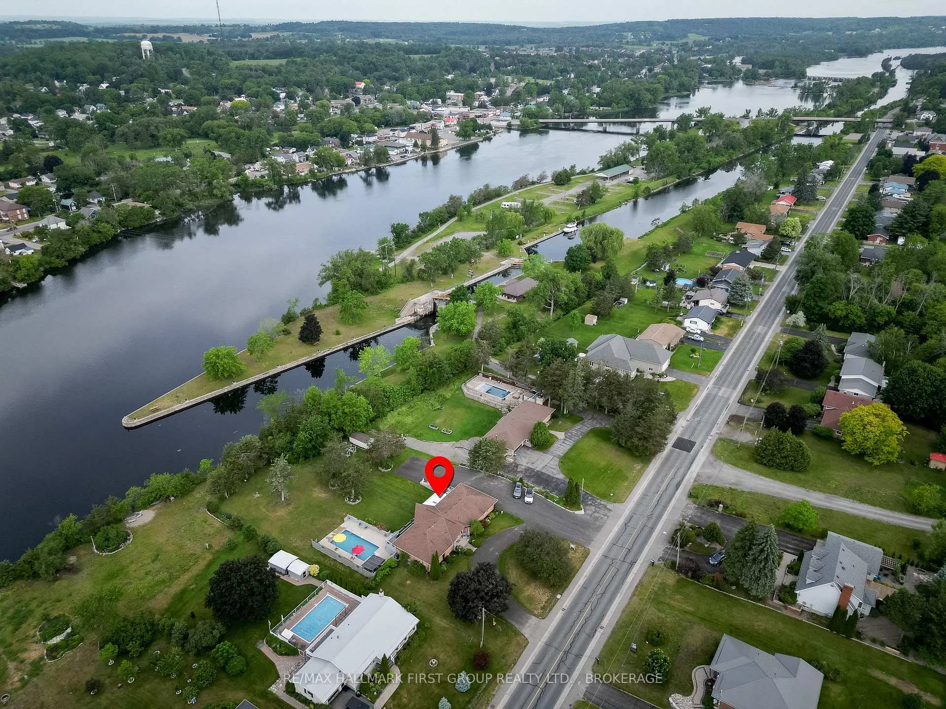 Photo 4 of 195 Riverside Parkway, Quinte West, Frankford Ward — HOMEH