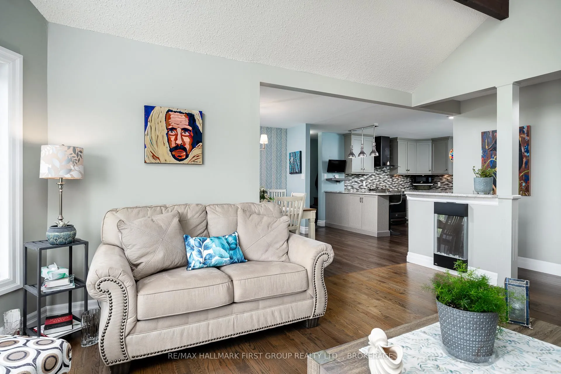 Photo 11 of 195 Riverside Parkway, Quinte West, Frankford Ward — HOMEH