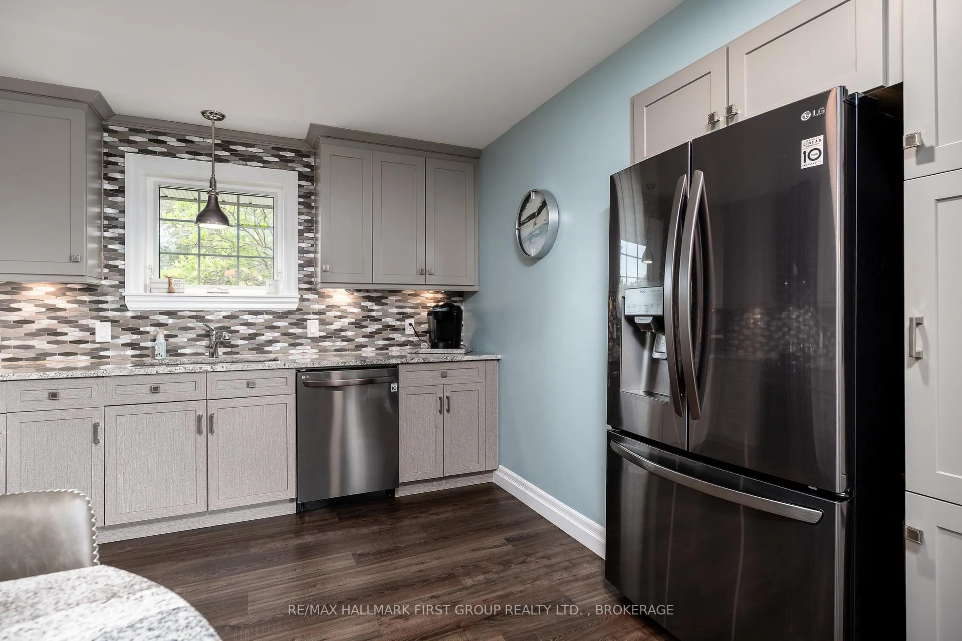 Photo 20 of 195 Riverside Parkway, Quinte West, Frankford Ward — HOMEH