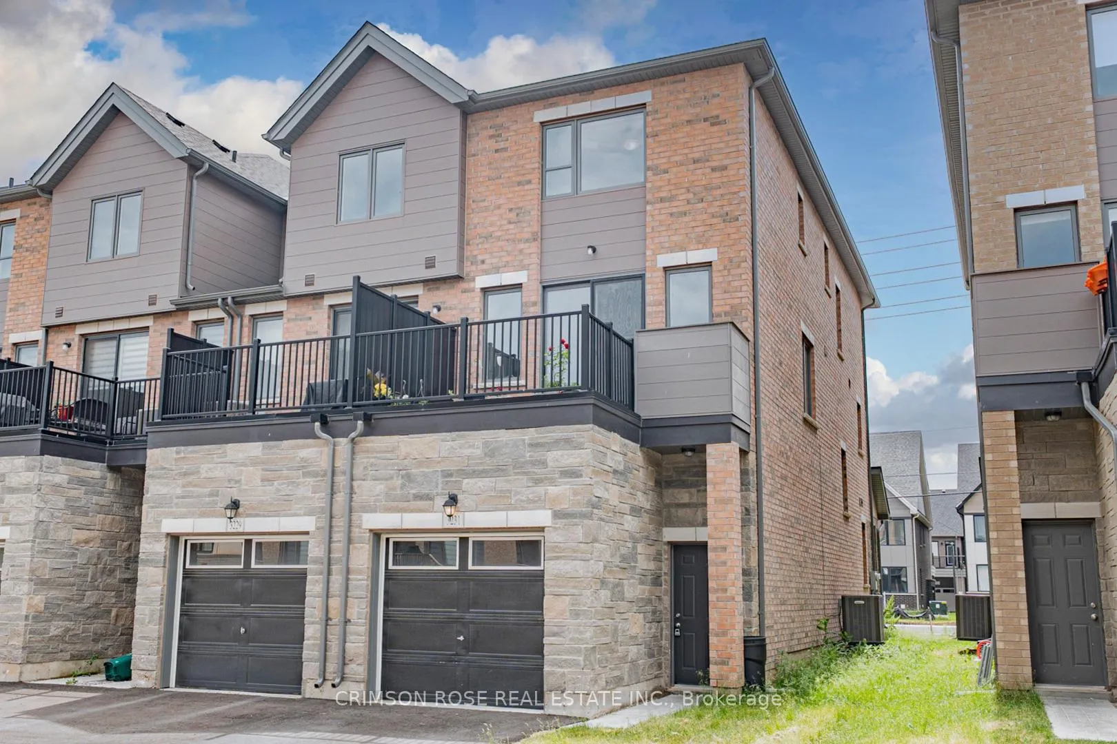 Photo 2 of 3231 Sixth Line, Oakville, Glenorchy — HOMEH