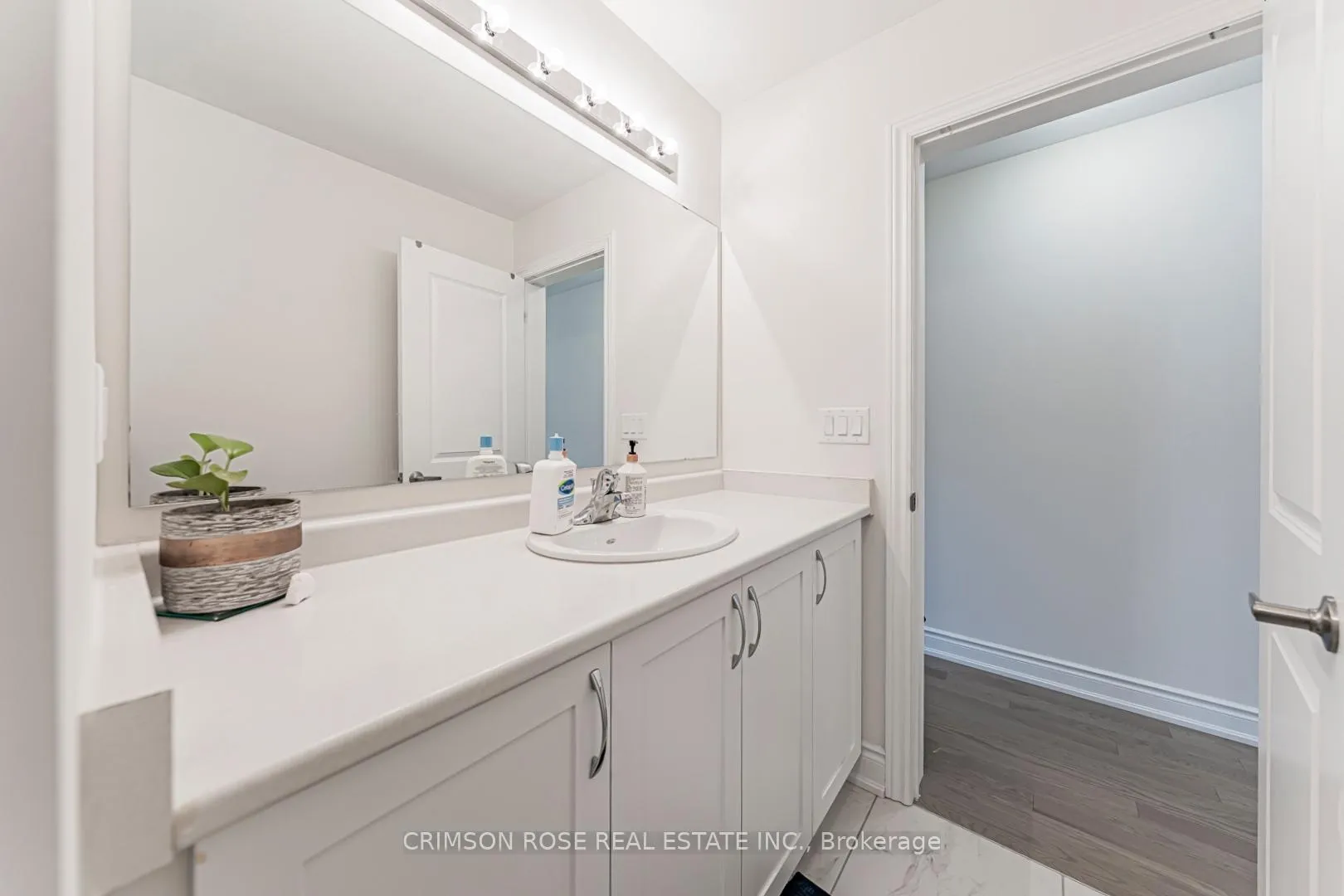Photo 35 of 3231 Sixth Line, Oakville, Glenorchy — HOMEH
