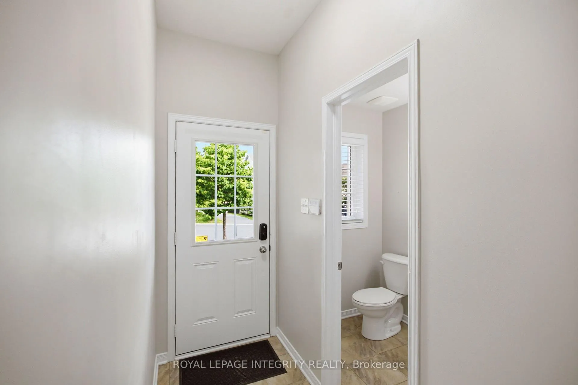 Photo 4 of 354 Rolling Meadow Crescent, Ottawa, Mer Bleue/Bradley Estates/Anderson Park — HOMEH