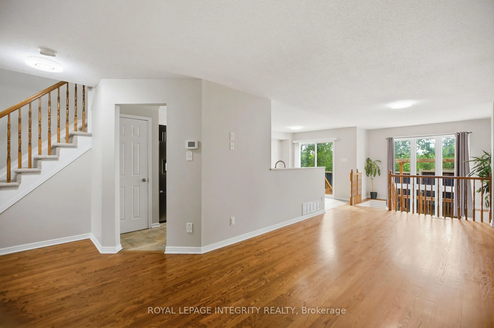 Photo 7 of 354 Rolling Meadow Crescent, Ottawa, Mer Bleue/Bradley Estates/Anderson Park — HOMEH