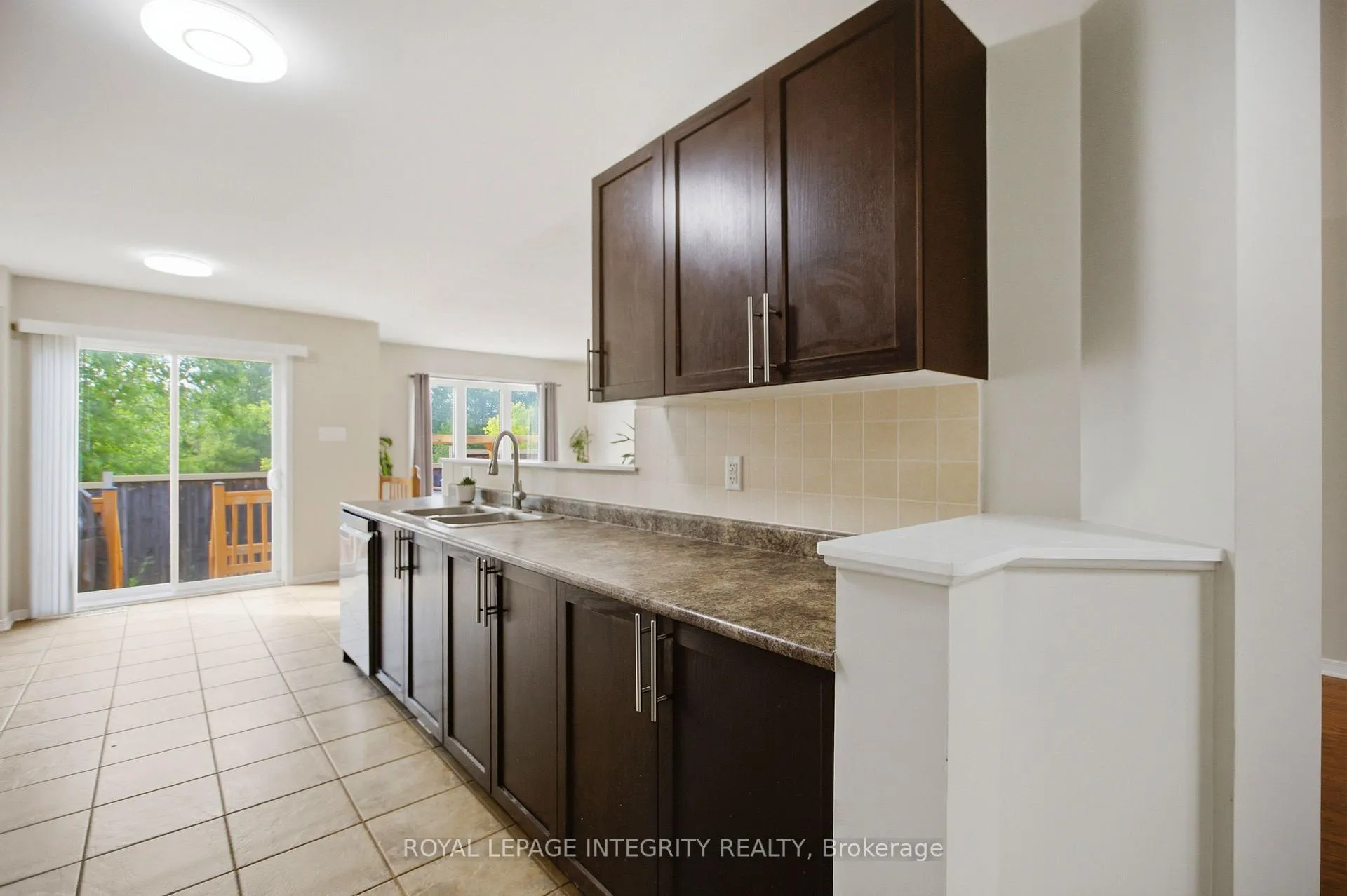 Photo 11 of 354 Rolling Meadow Crescent, Ottawa, Mer Bleue/Bradley Estates/Anderson Park — HOMEH