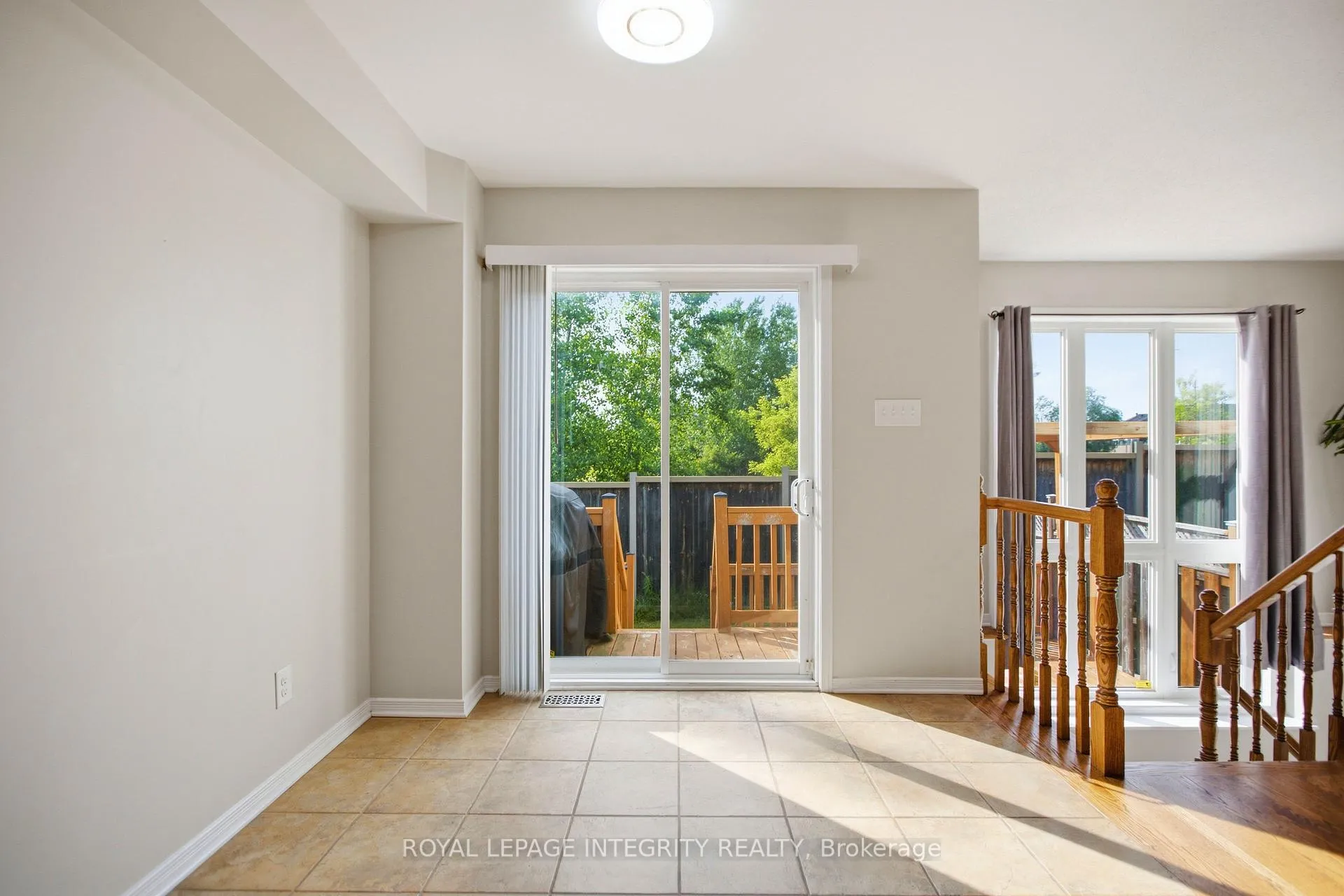Photo 12 of 354 Rolling Meadow Crescent, Ottawa, Mer Bleue/Bradley Estates/Anderson Park — HOMEH