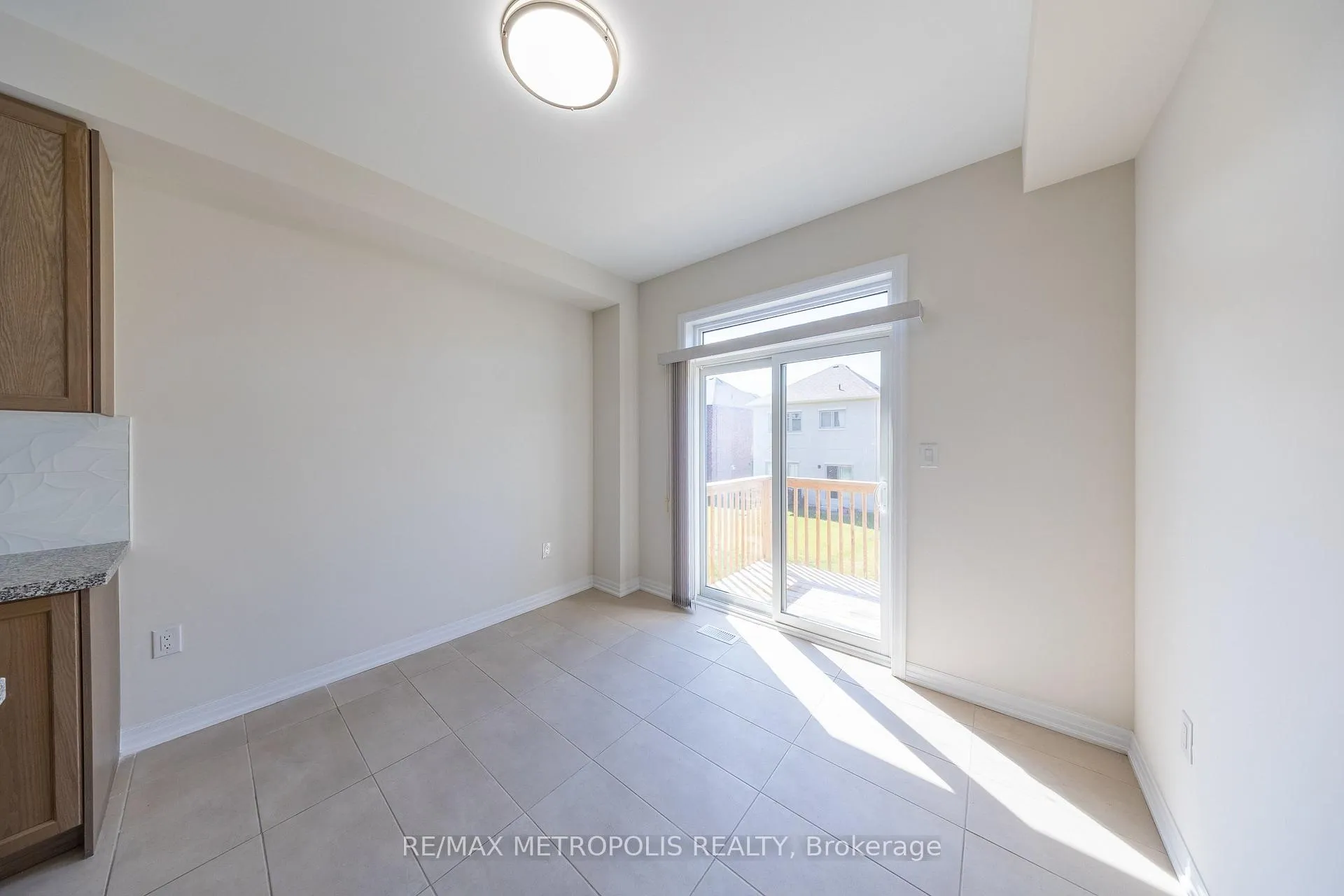 Photo 13 of 39 Northrop Avenue, Clarington, Newcastle — HOMEH