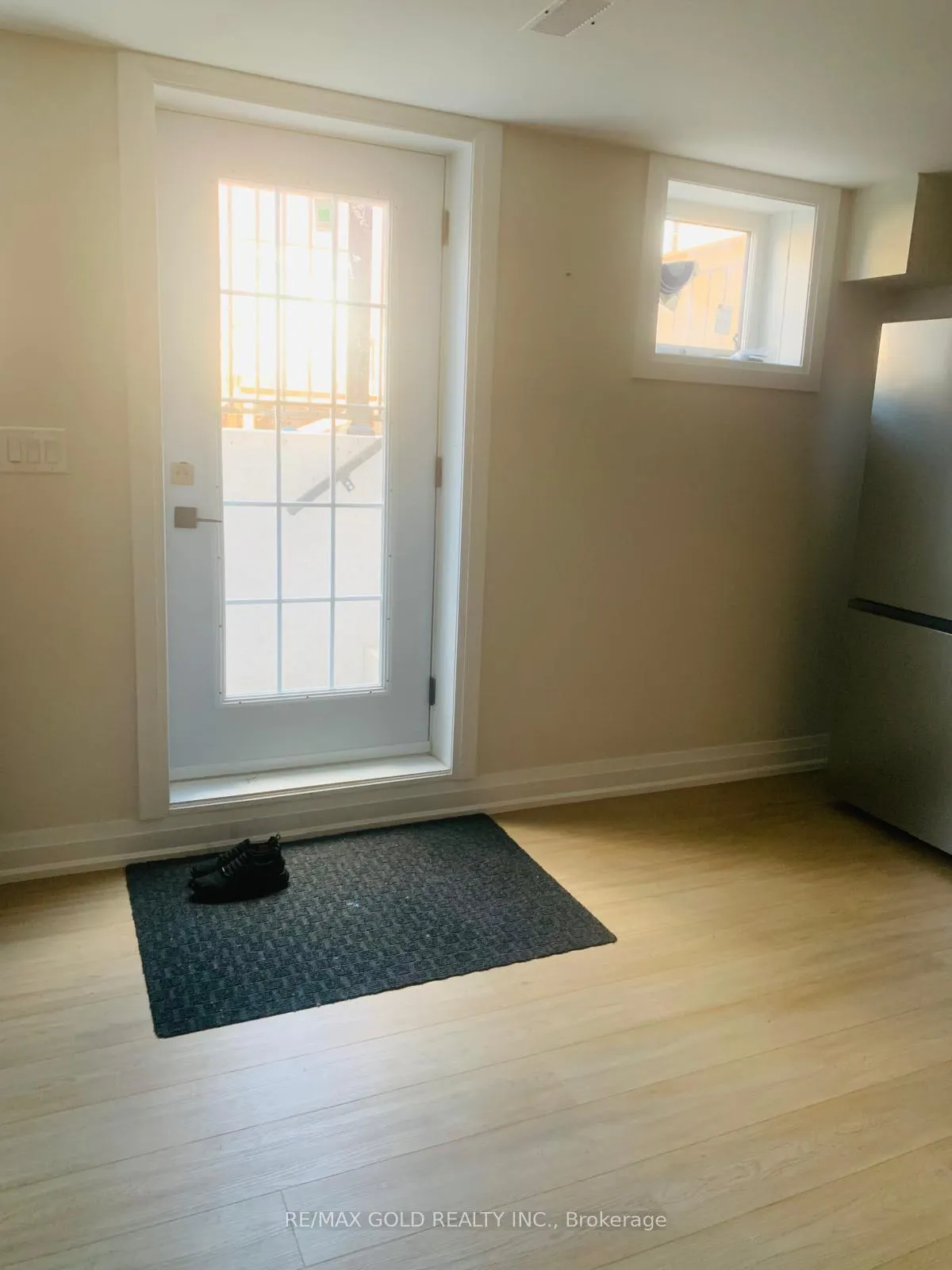 Photo 2 of 163 Bradshaw Road, Hamilton, Stoney Creek Mountain — HOMEH