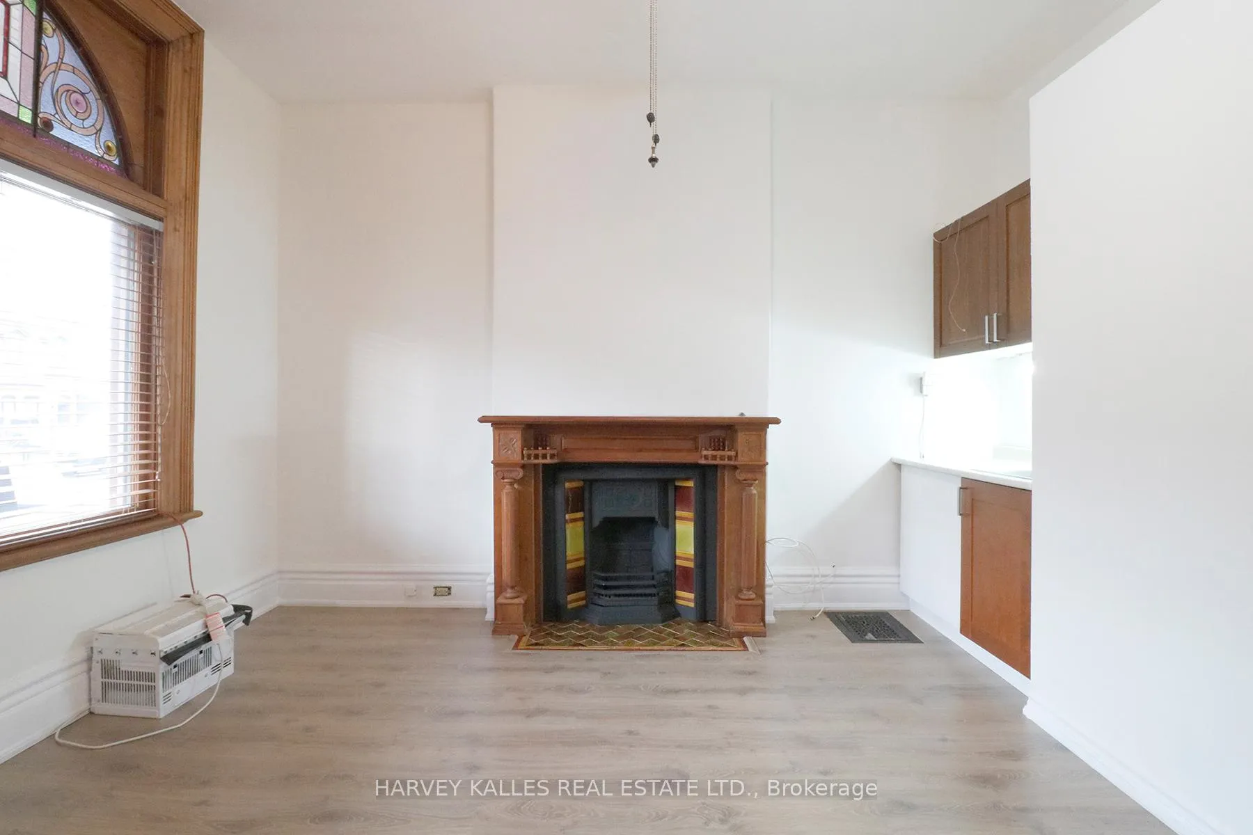 Photo 5 of Unit 1, 39 Macdonell Avenue, Toronto, Roncesvalles — HOMEH