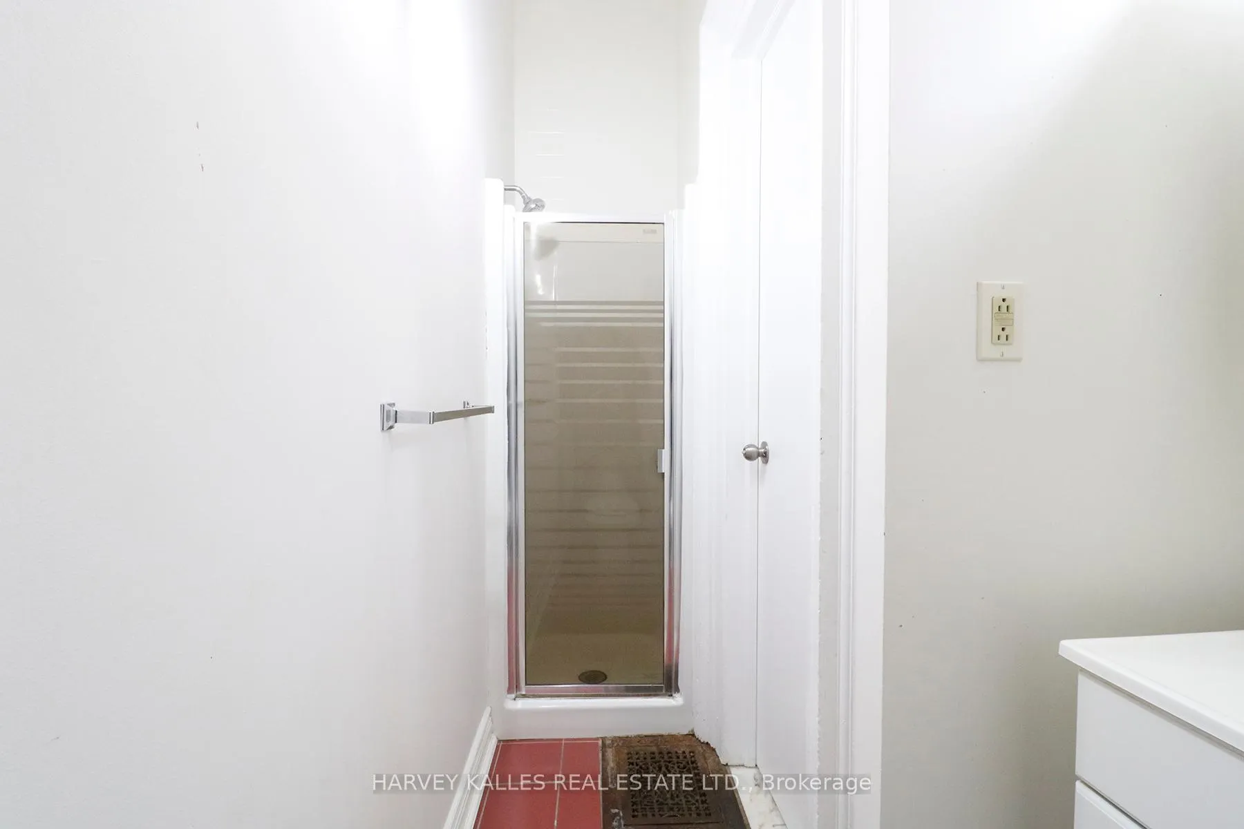 Photo 10 of Unit 1, 39 Macdonell Avenue, Toronto, Roncesvalles — HOMEH
