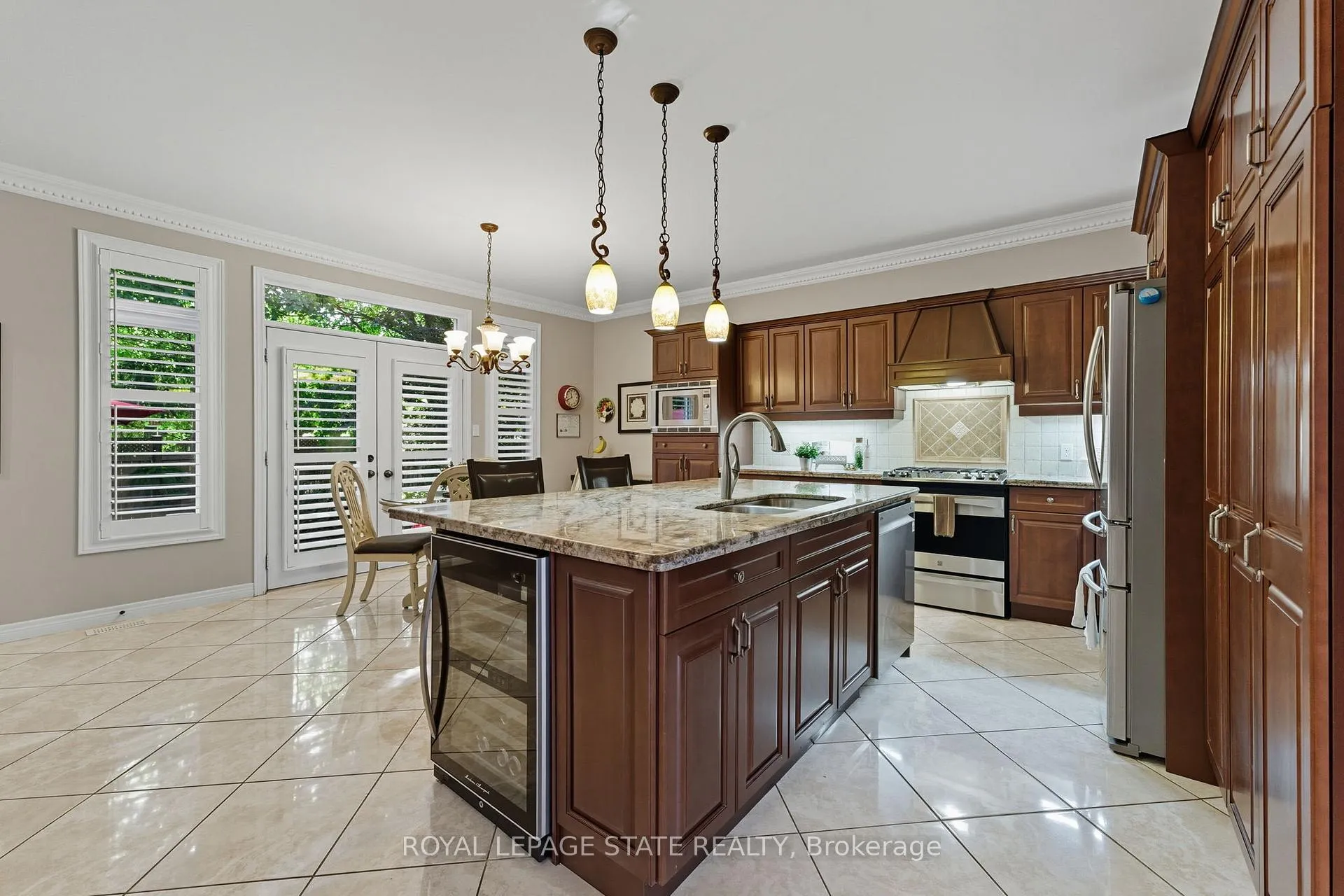 Photo 6 of 20 Lorupe Court, Hamilton, Meadowlands — HOMEH