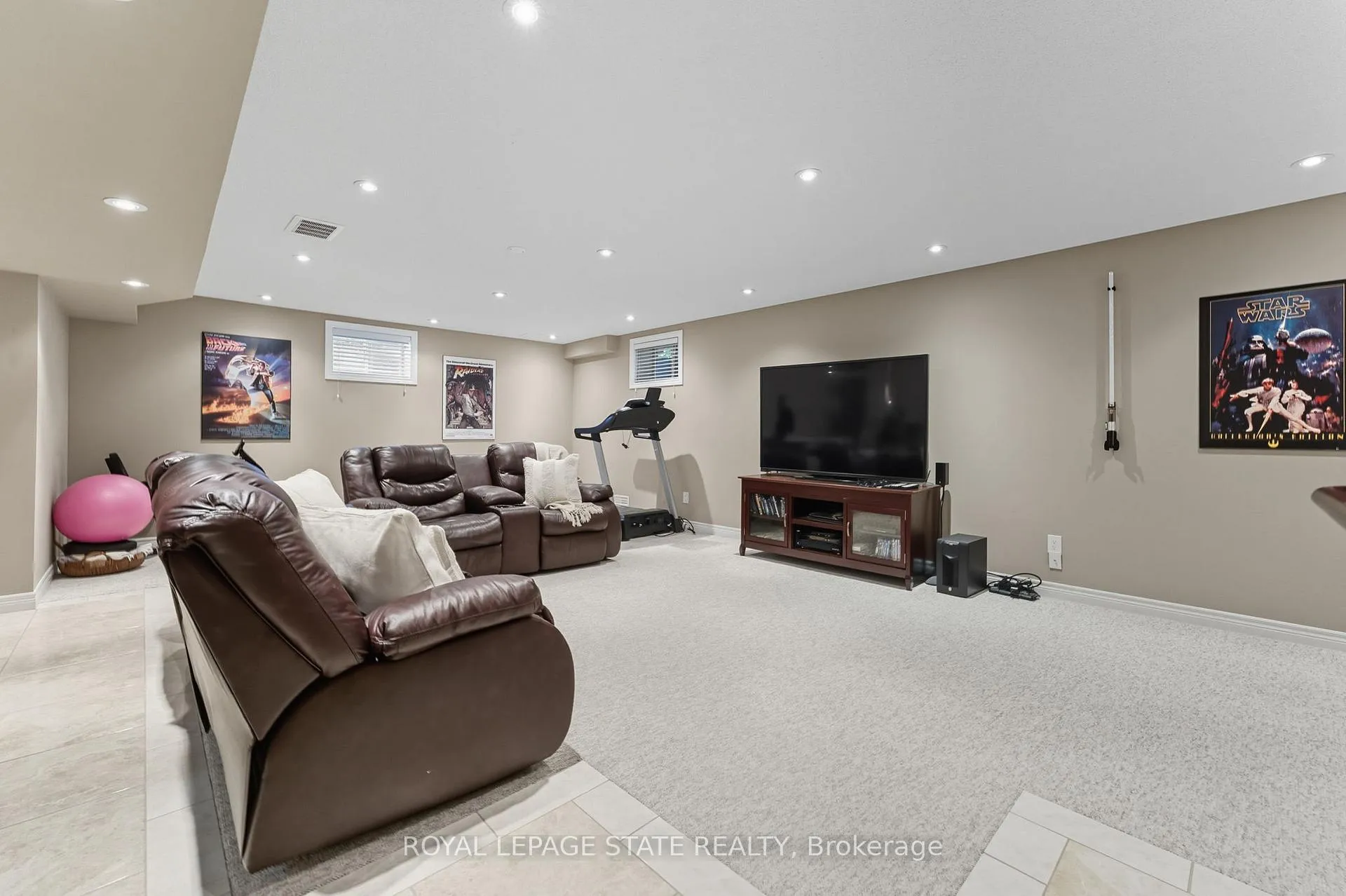 Photo 30 of 20 Lorupe Court, Hamilton, Meadowlands — HOMEH